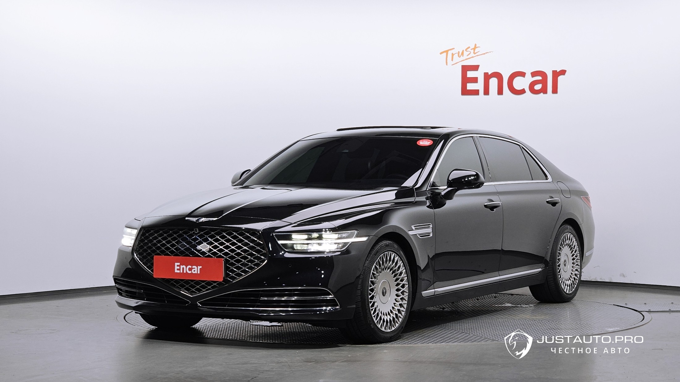 Автомобиль Genesis G90