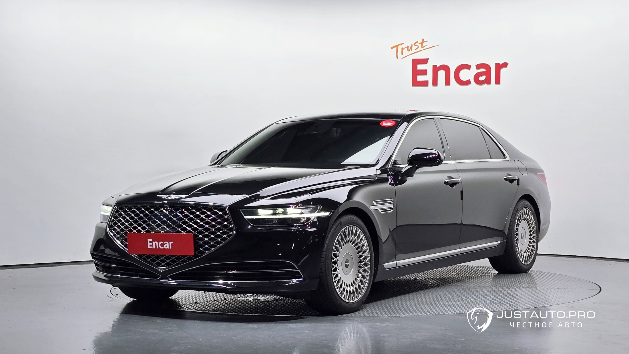 Автомобиль Genesis G90