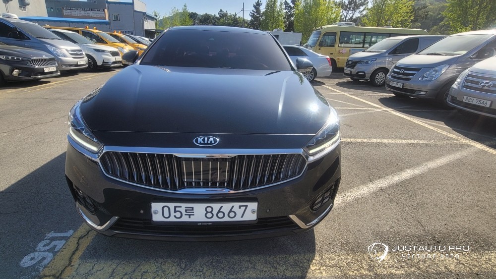 Автомобиль Kia K7