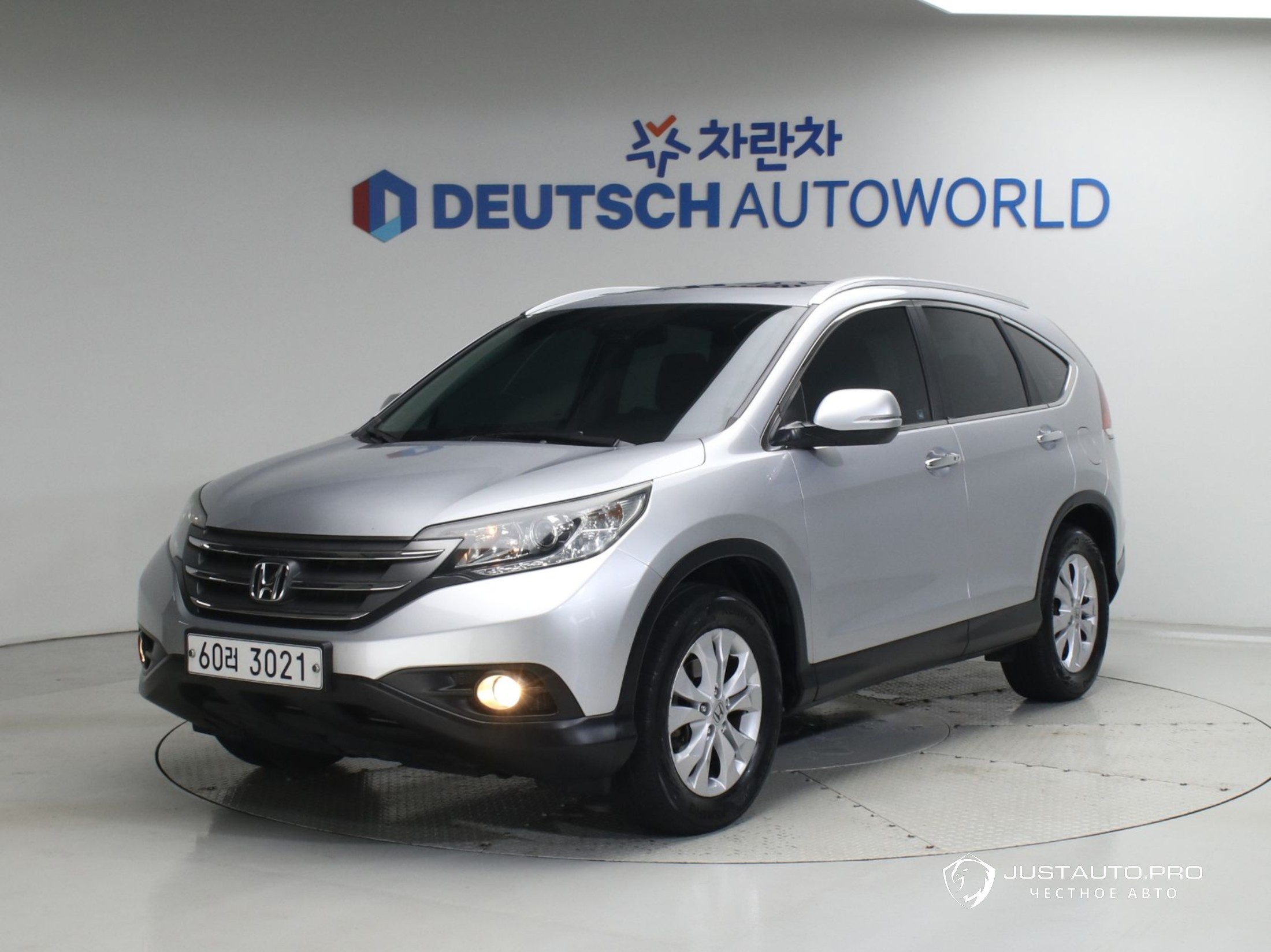 Автомобиль Honda CR-V