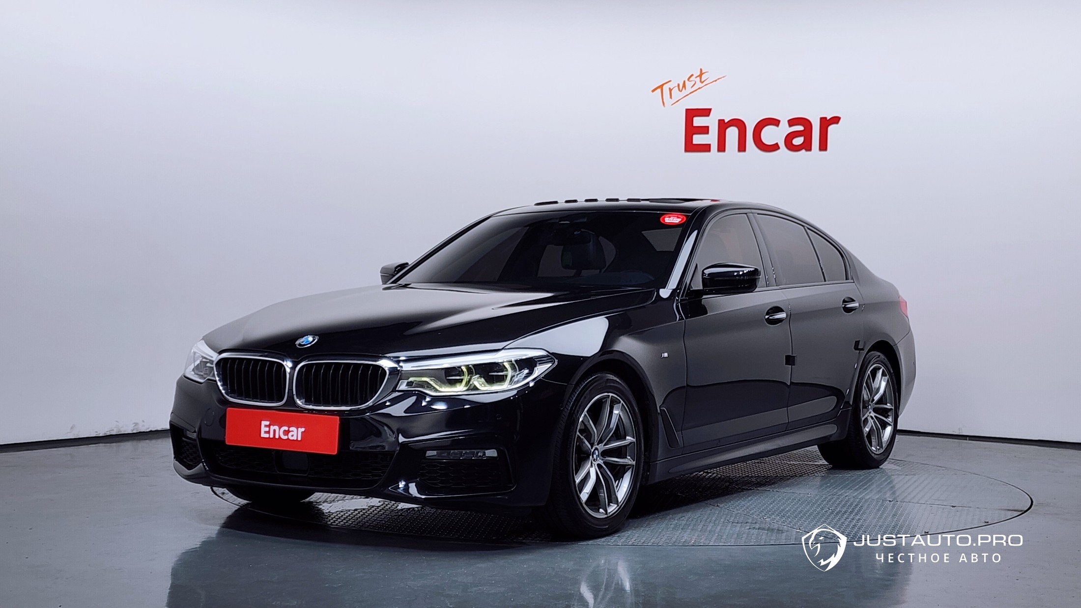 Автомобиль BMW 5-Series