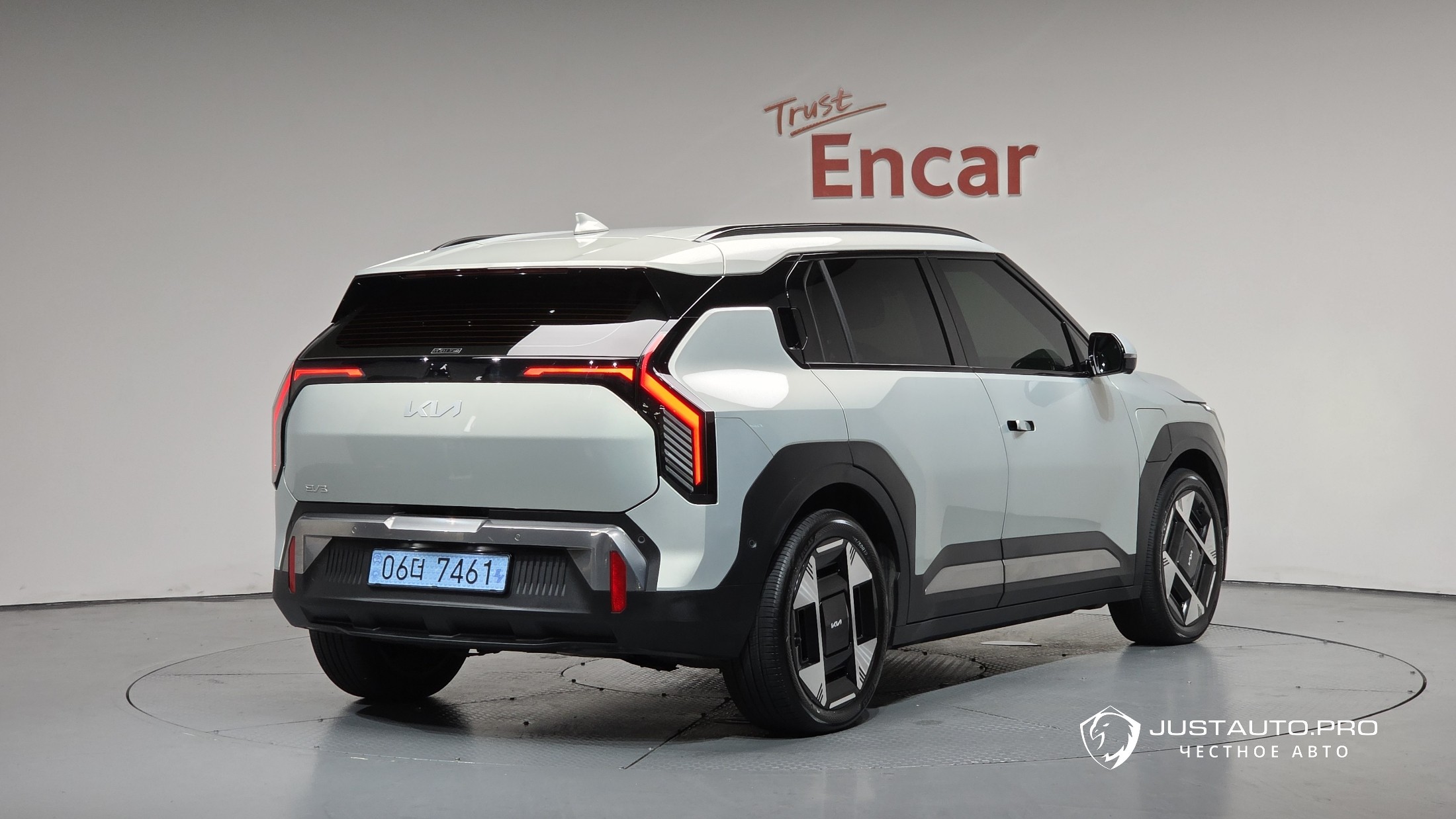Автомобиль Kia EV3