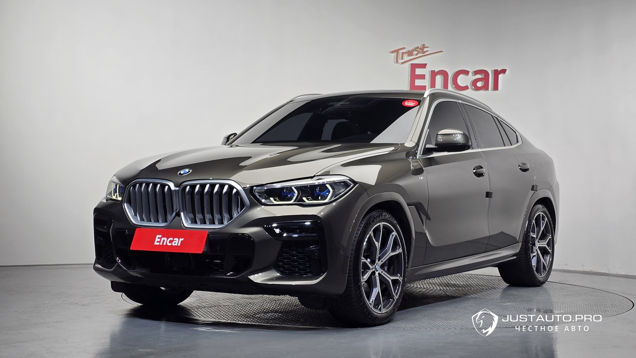 Автомобиль BMW X6