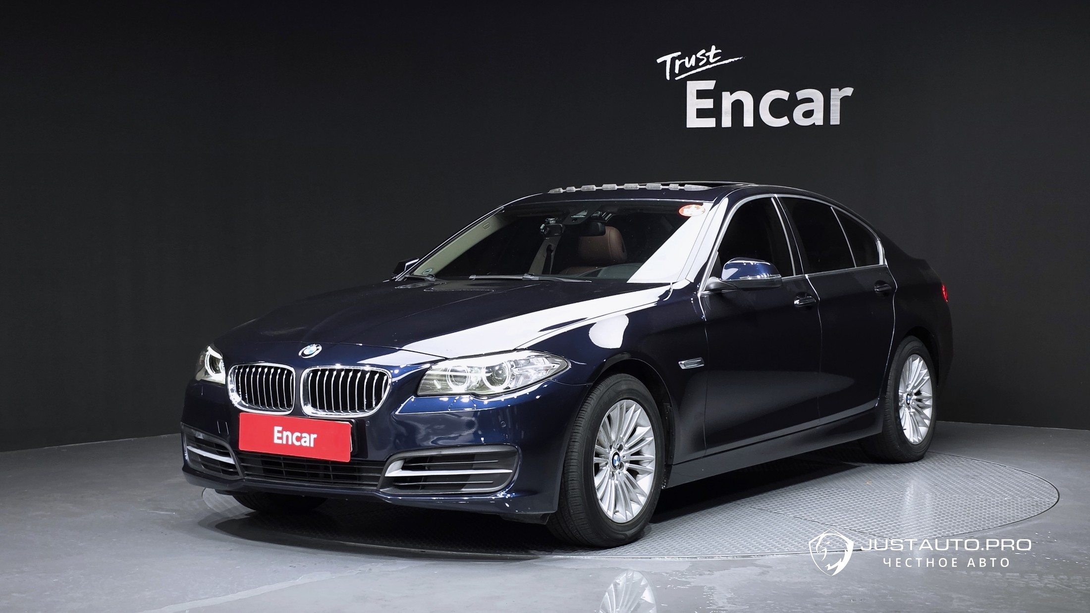 Автомобиль BMW 5-Series