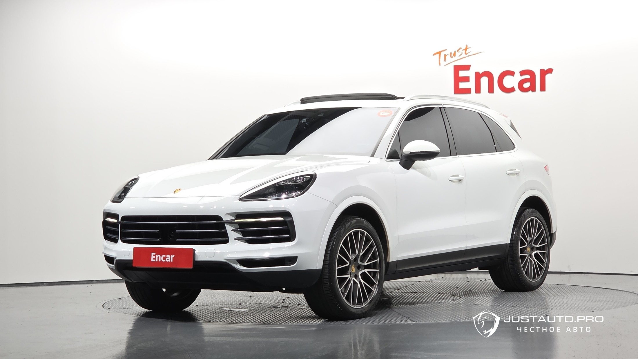 Автомобиль Porsche Cayenne