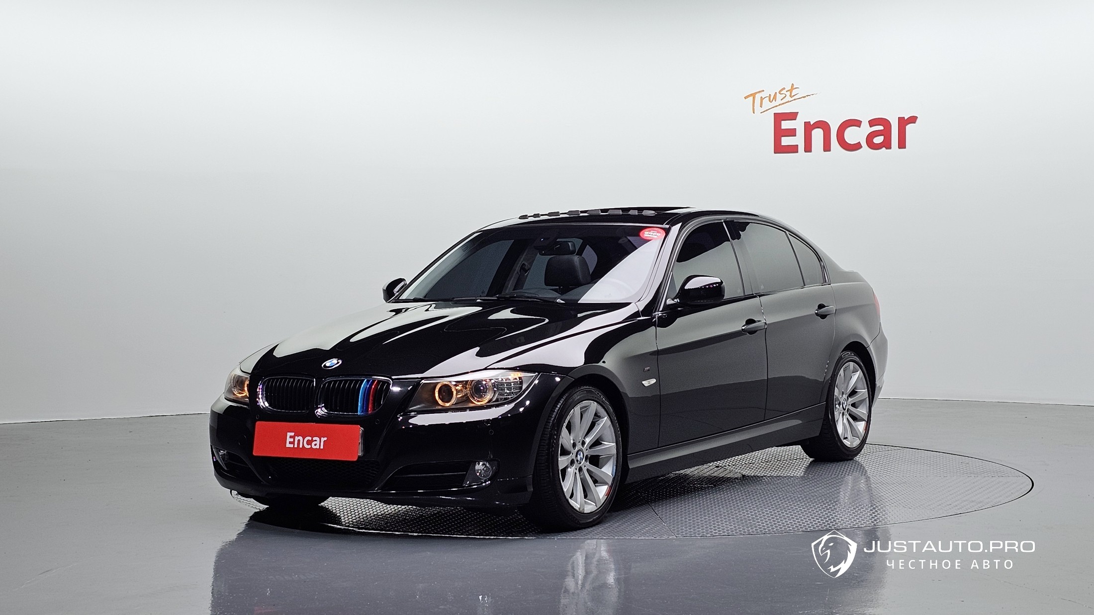 Автомобиль BMW 3-Series