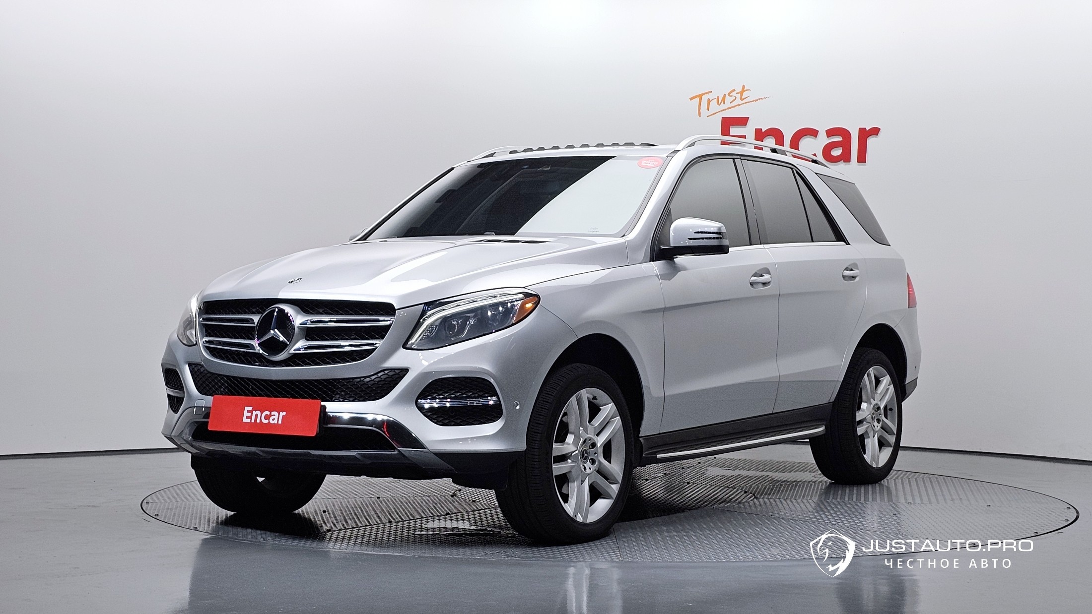Автомобиль Mercedes-Benz GLE-Class
