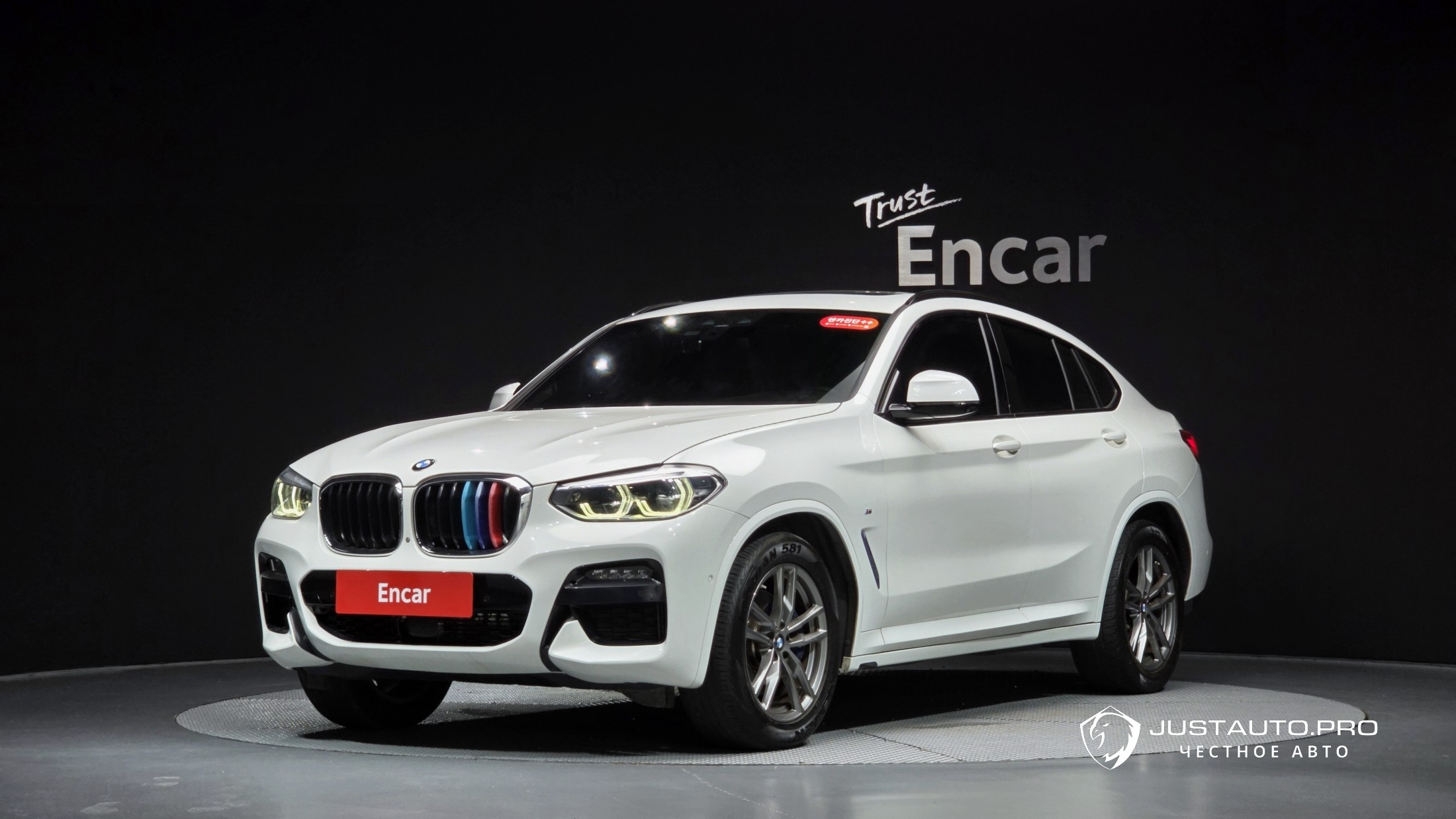 Автомобиль BMW X4