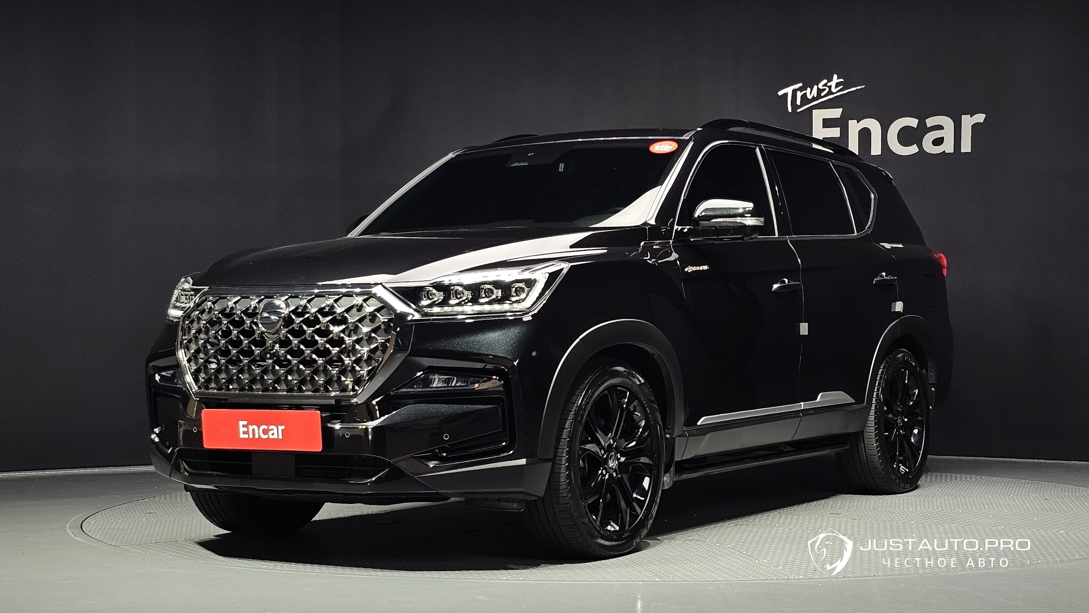 Автомобиль KG_Mobility_Ssangyong Rexton