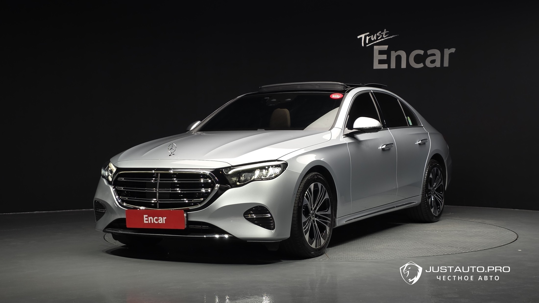 Автомобиль Mercedes-Benz E-Class