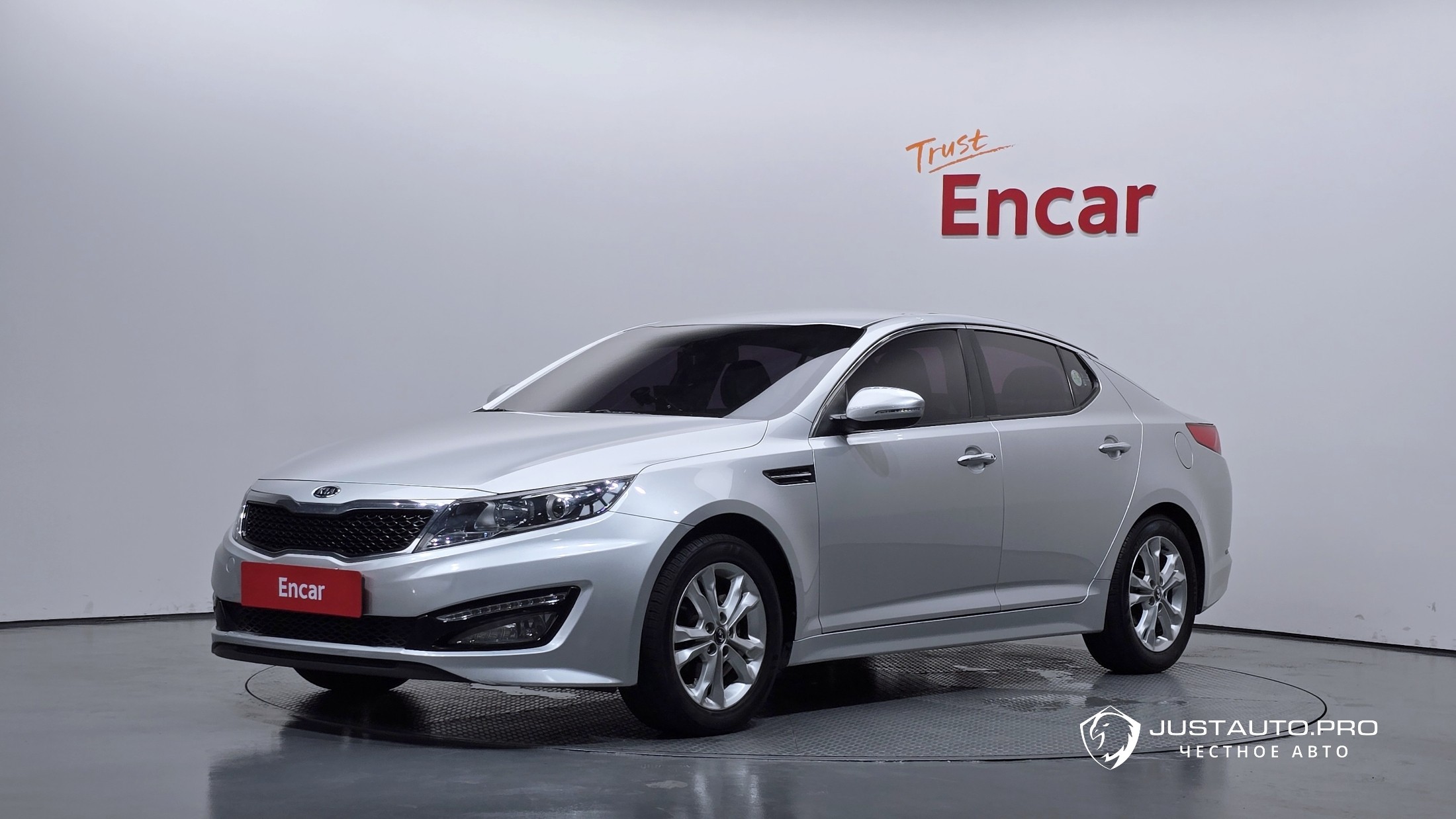 Автомобиль Kia K5