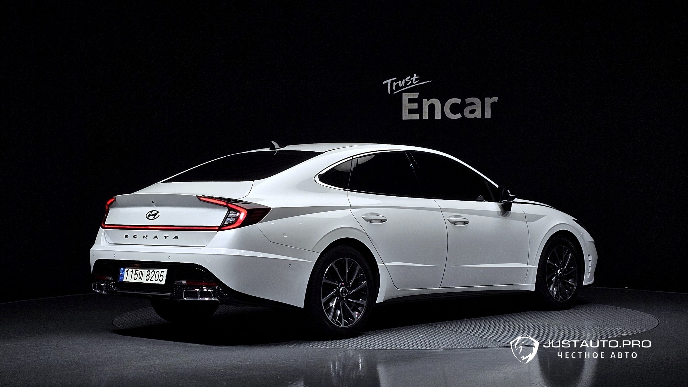 Автомобиль Hyundai Sonata