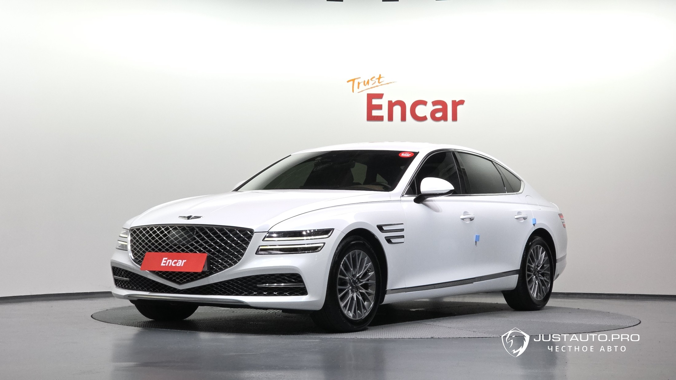 Автомобиль Genesis G80