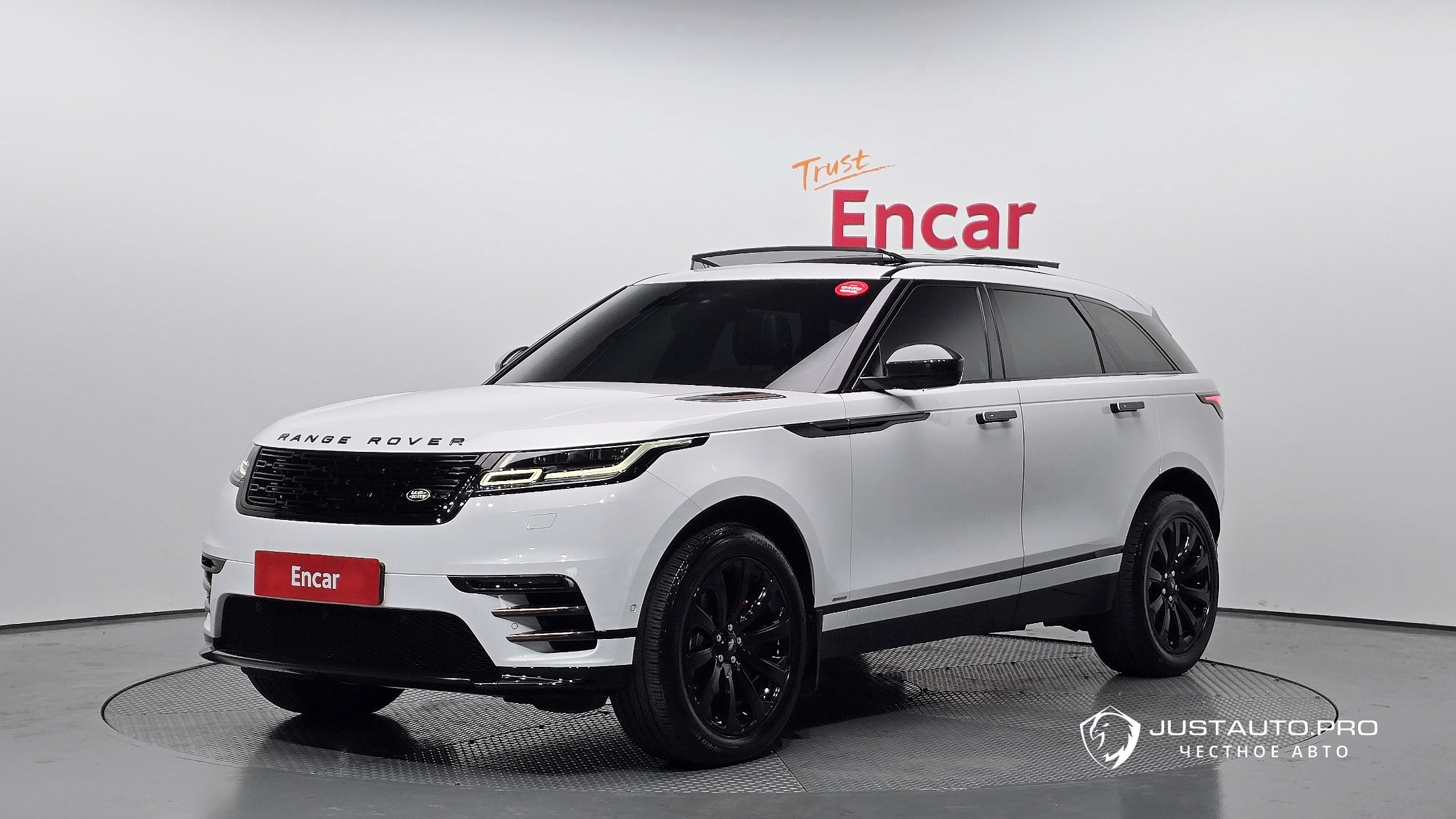 Автомобиль Land Rover Range Rover Velar