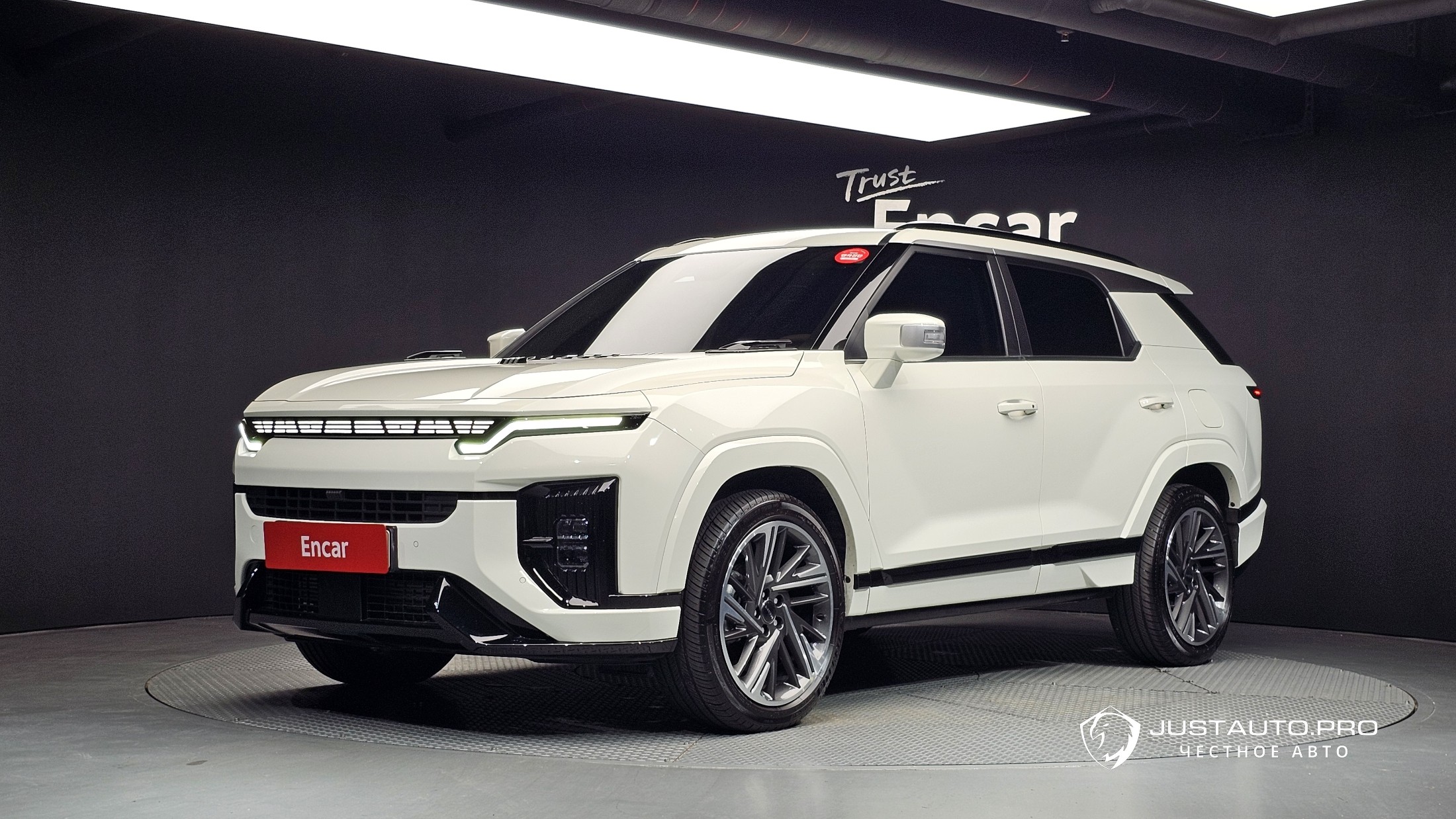 Автомобиль KG_Mobility_Ssangyong Actyon