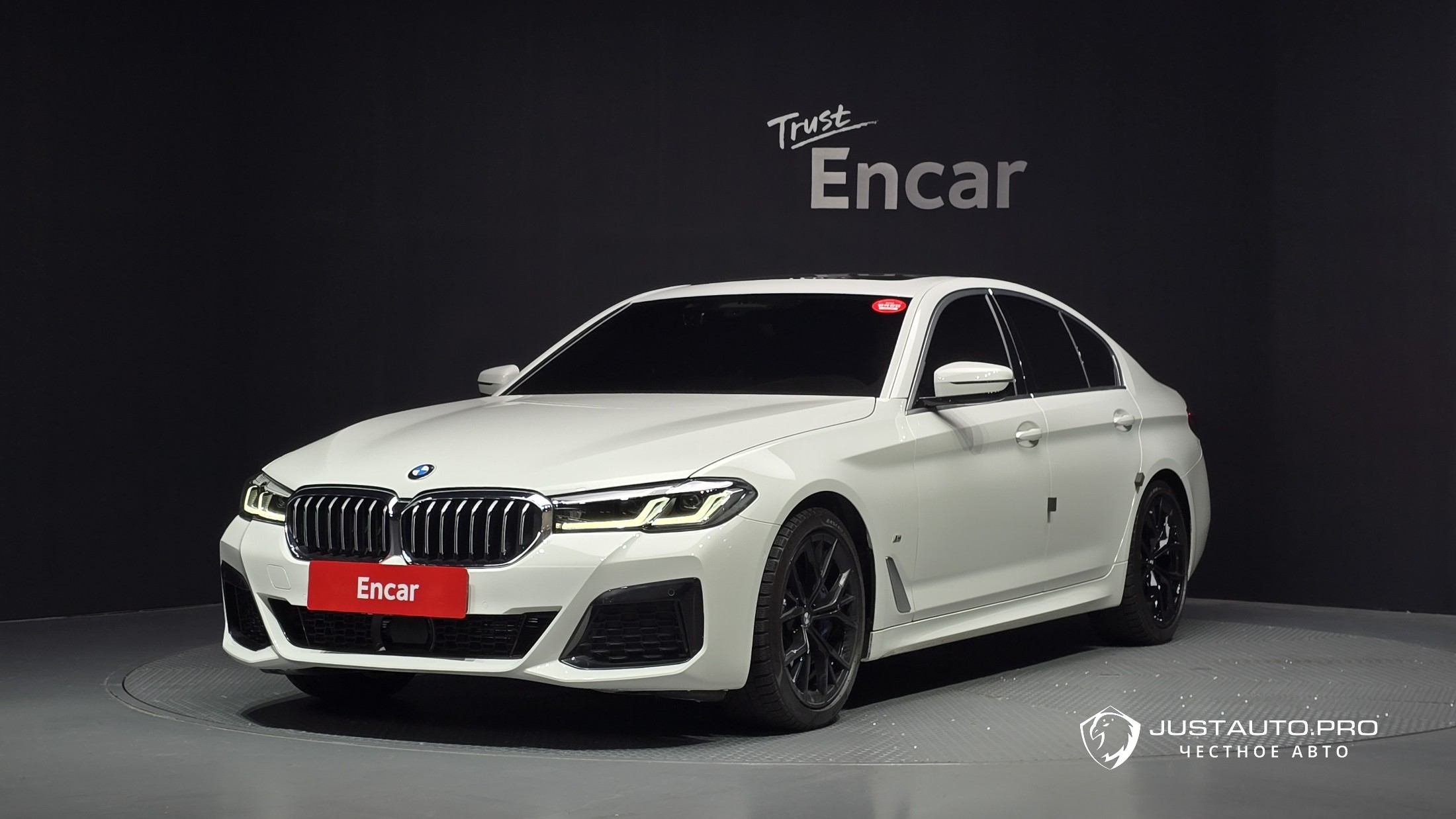Автомобиль BMW 5-Series