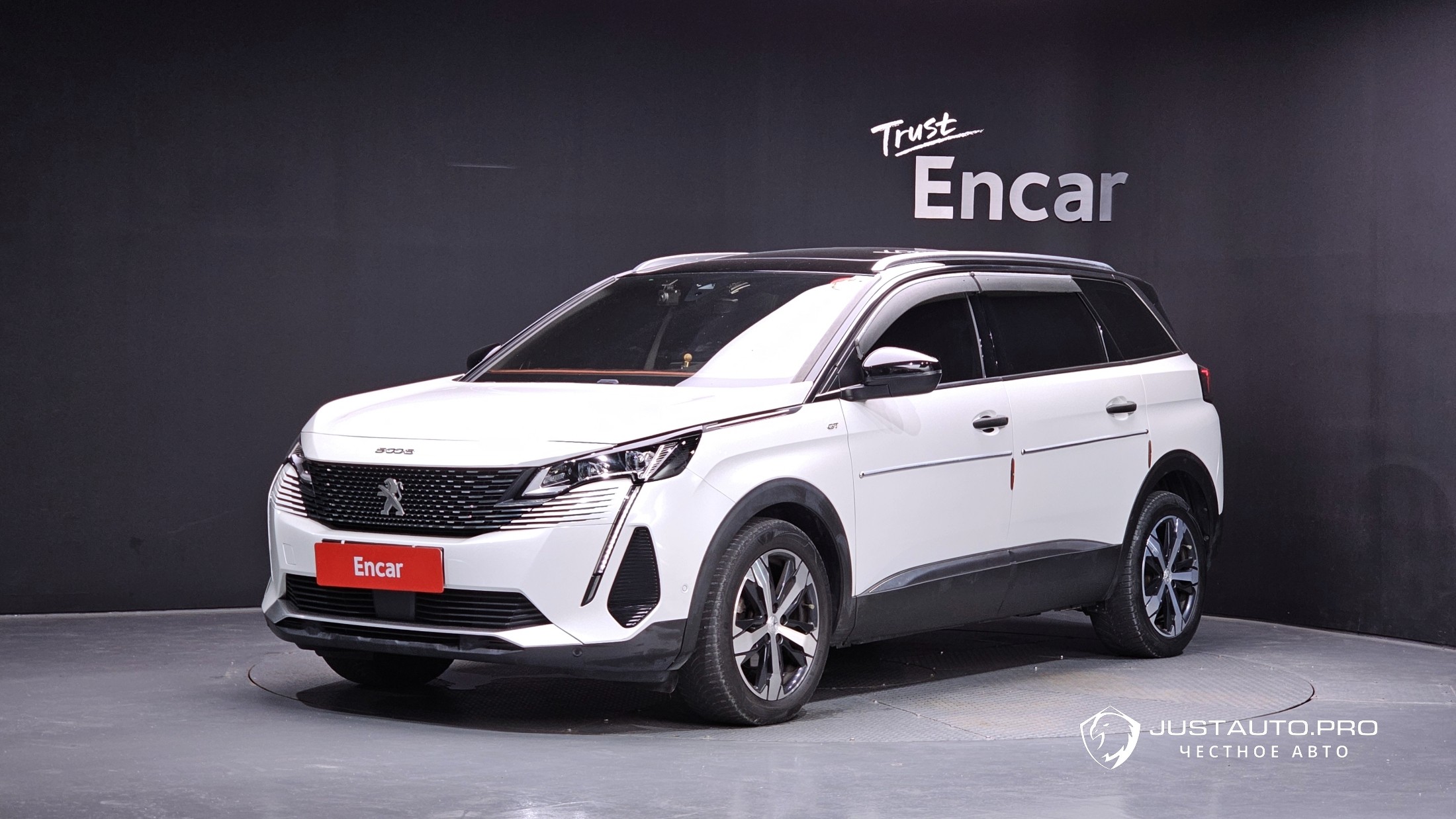 Автомобиль Peugeot 5008