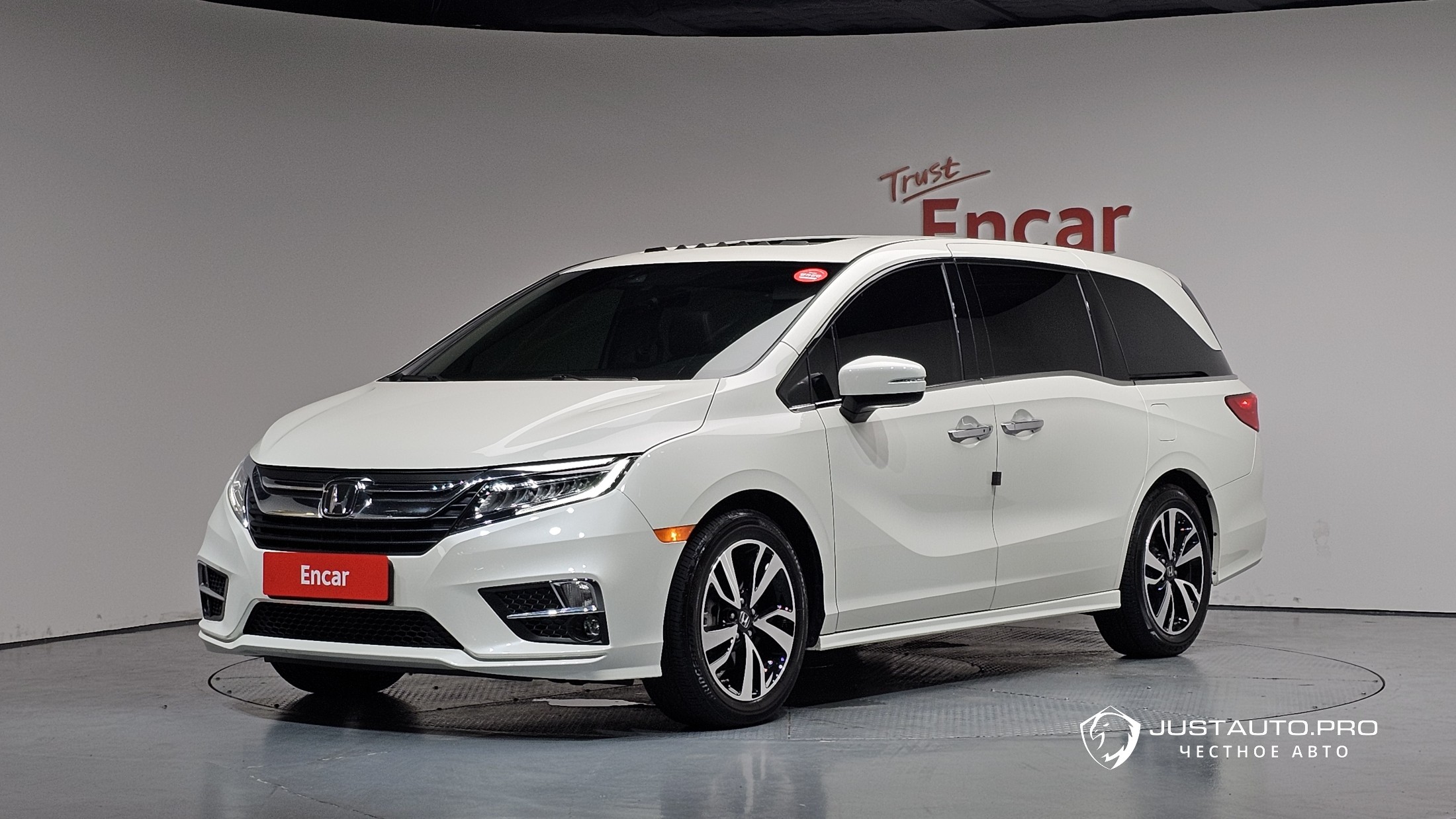 Автомобиль Honda Odyssey