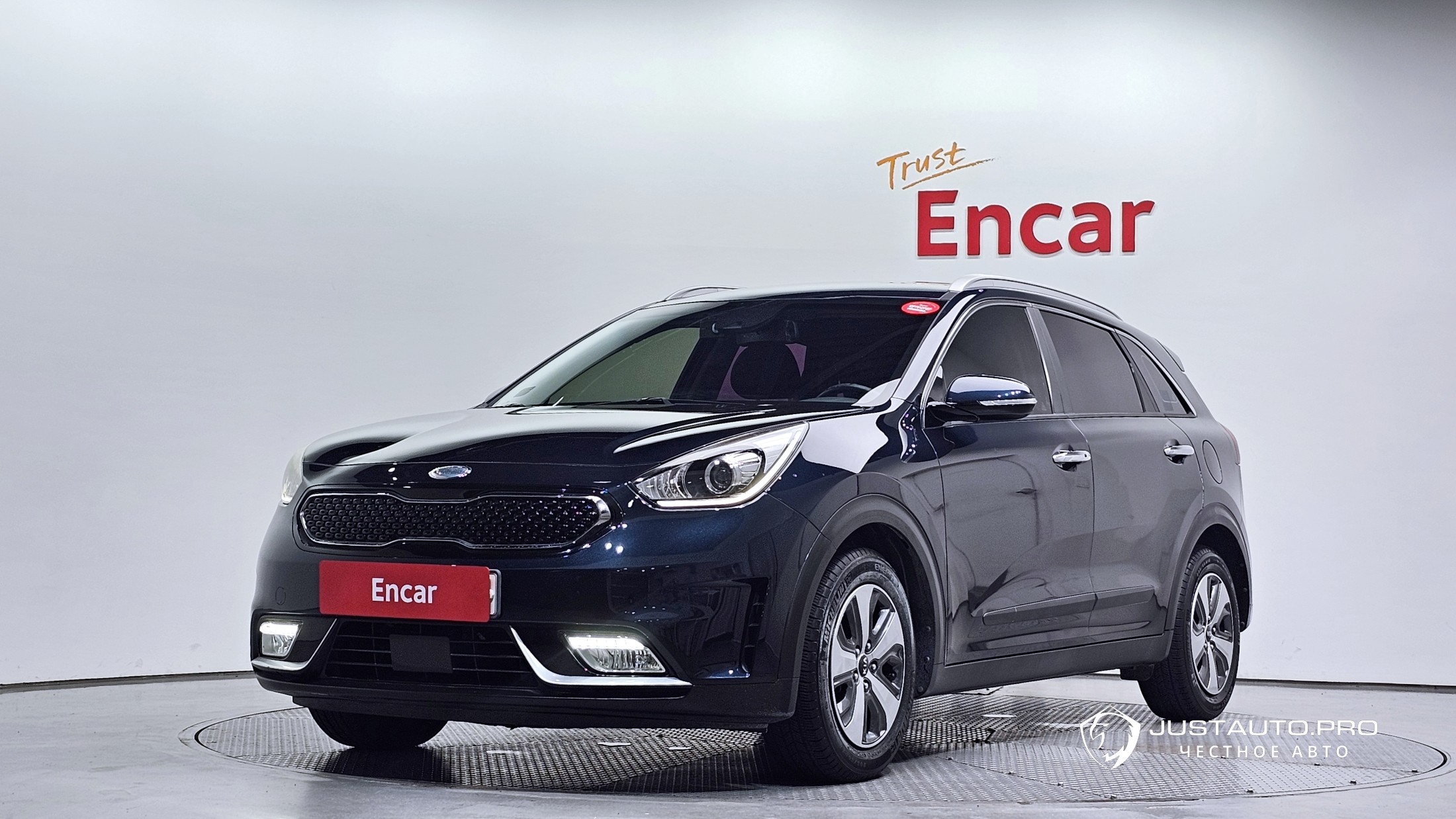 Автомобиль Kia Niro