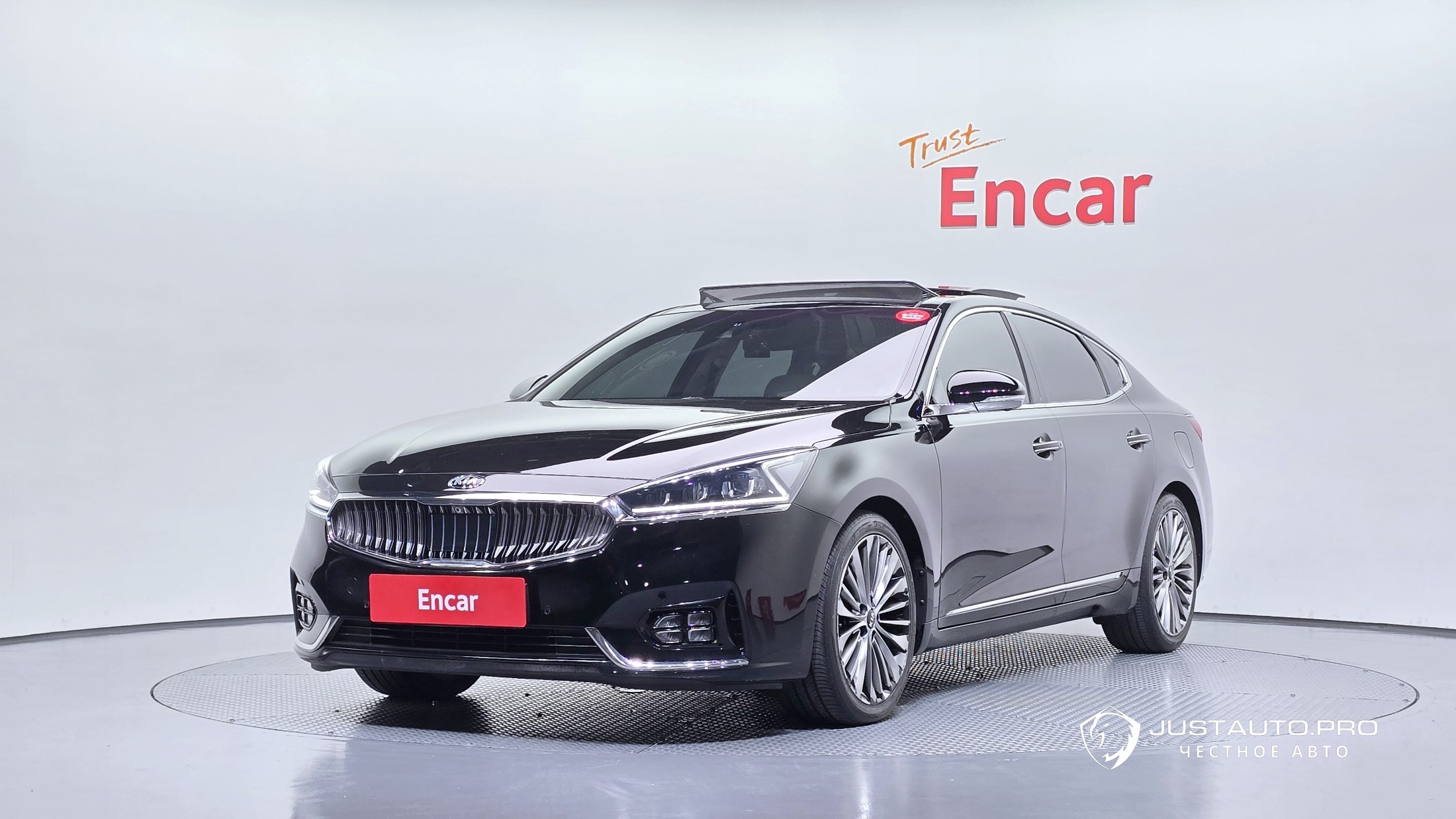 Автомобиль Kia K7