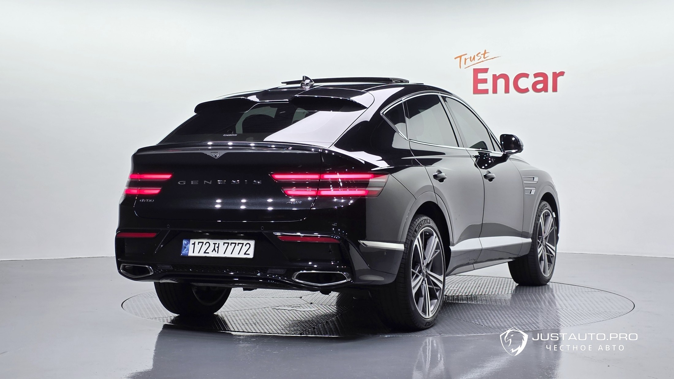 Автомобиль Genesis GV80