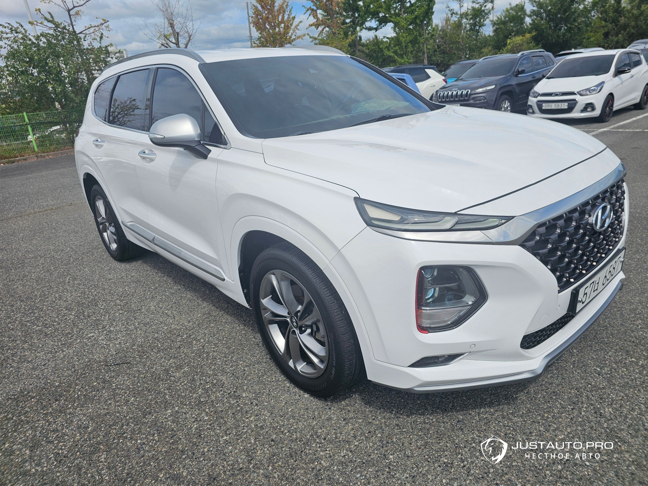 Автомобиль Hyundai Santafe