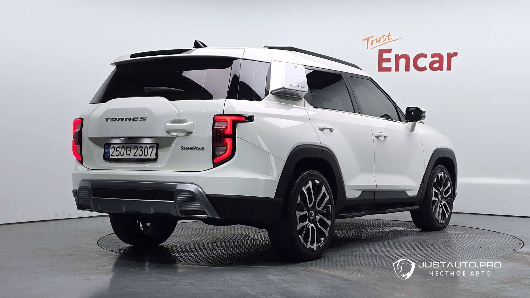 Автомобиль KG_Mobility_Ssangyong Torres