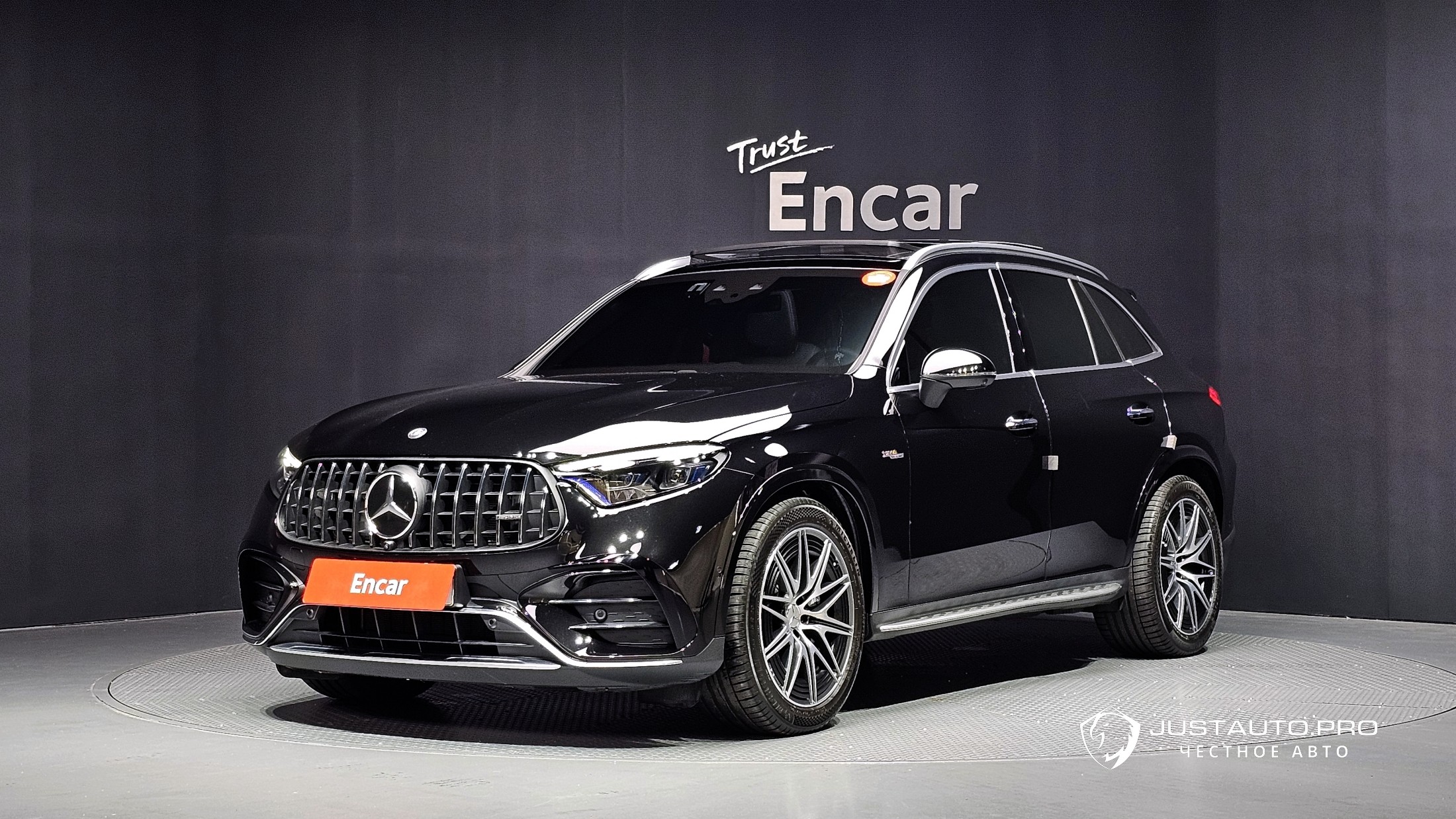 Автомобиль Mercedes-Benz GLC-Class