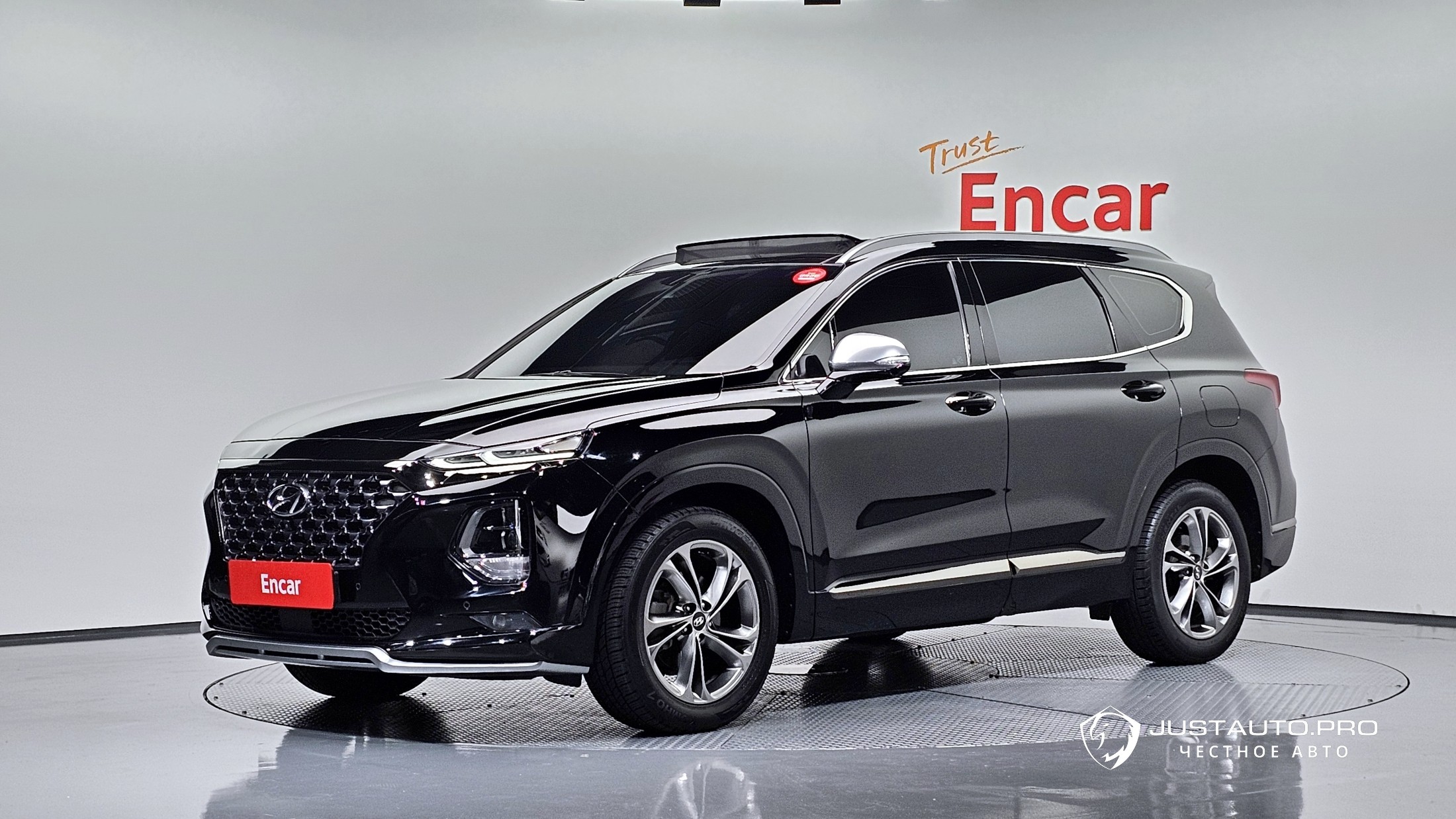 Автомобиль Hyundai Santafe