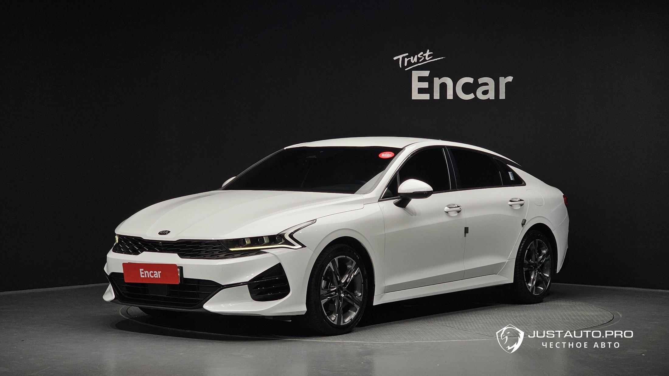 Автомобиль Kia K5