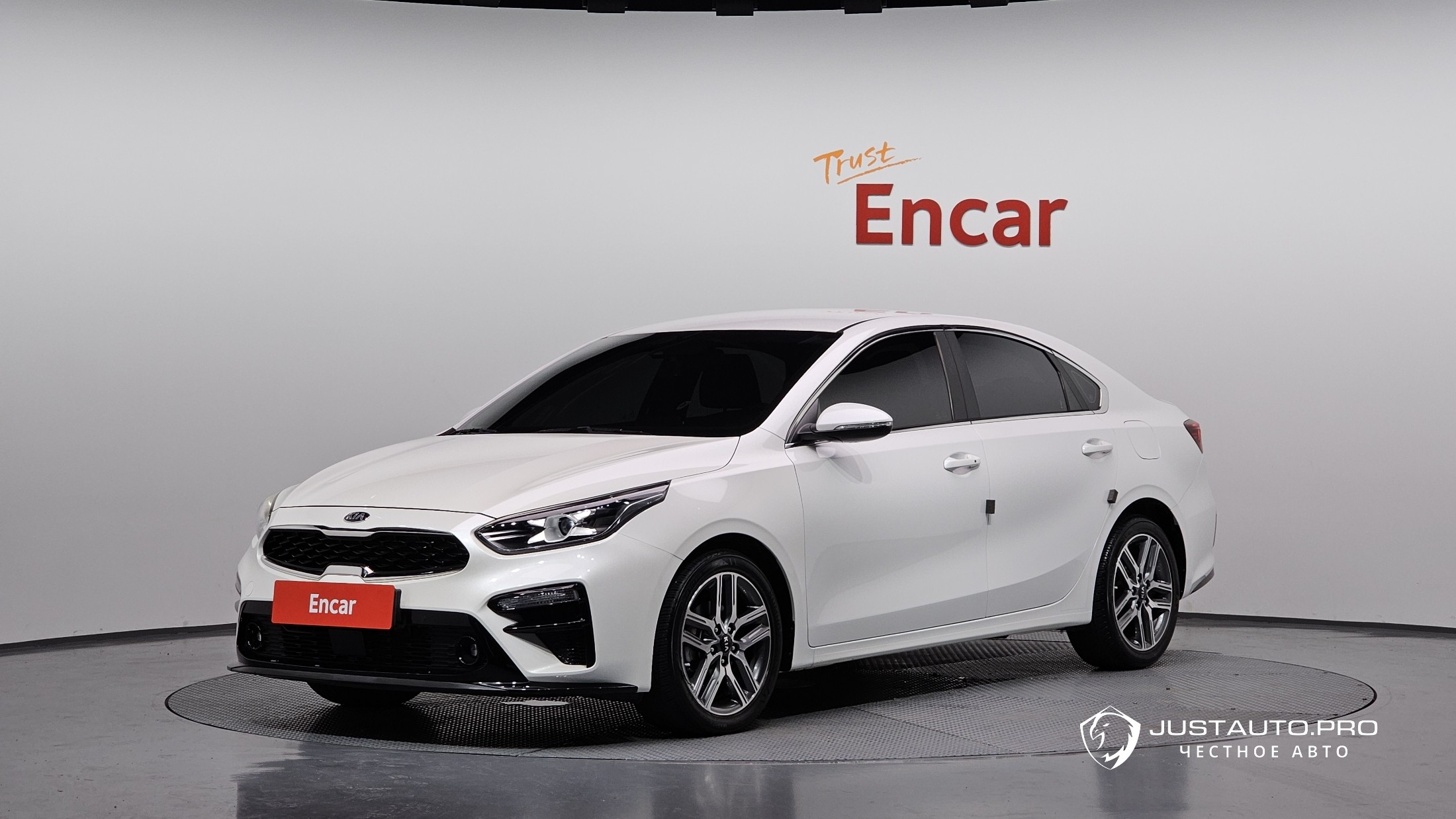 Автомобиль Kia K3