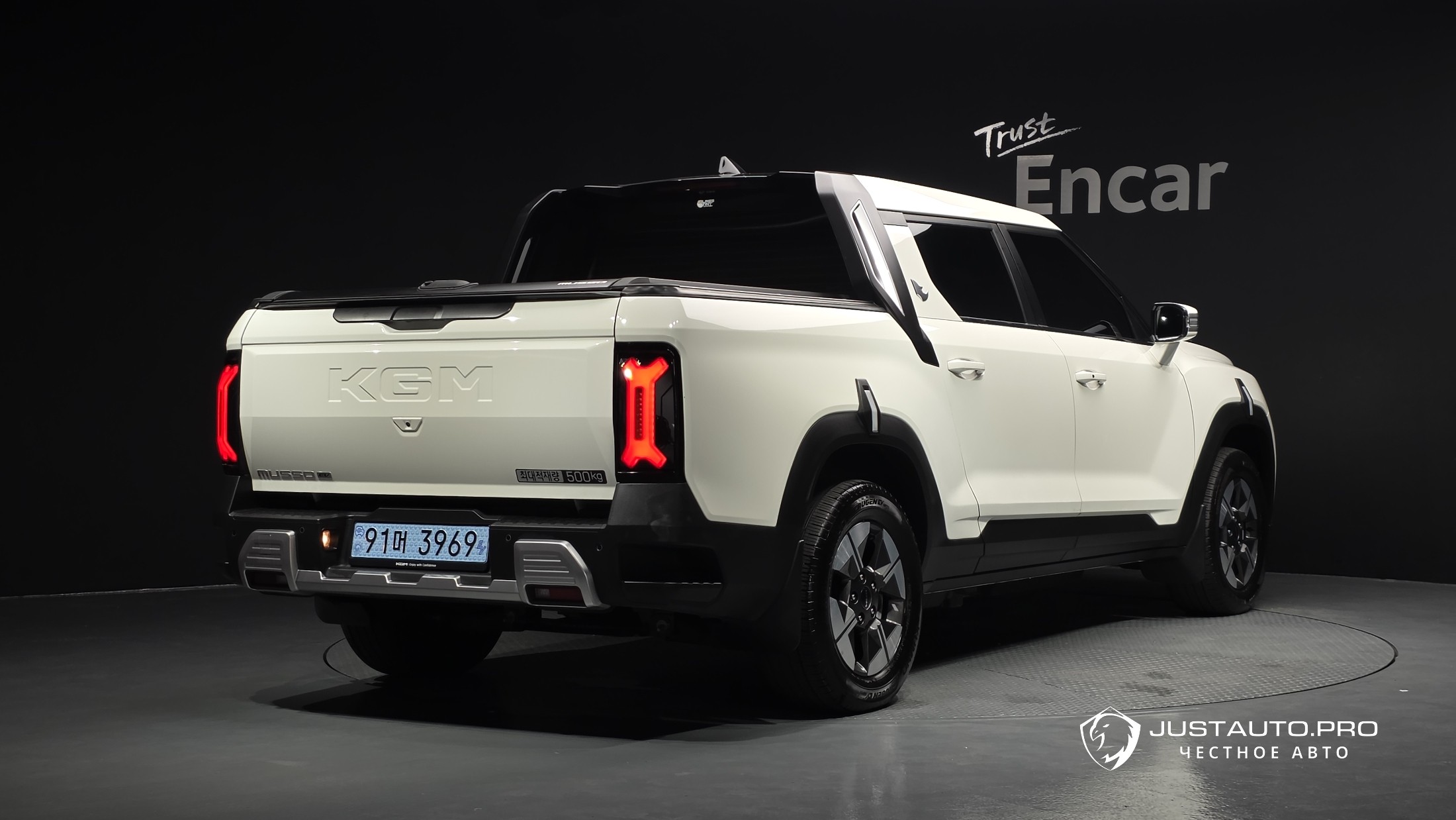 Автомобиль KG_Mobility_Ssangyong Musso