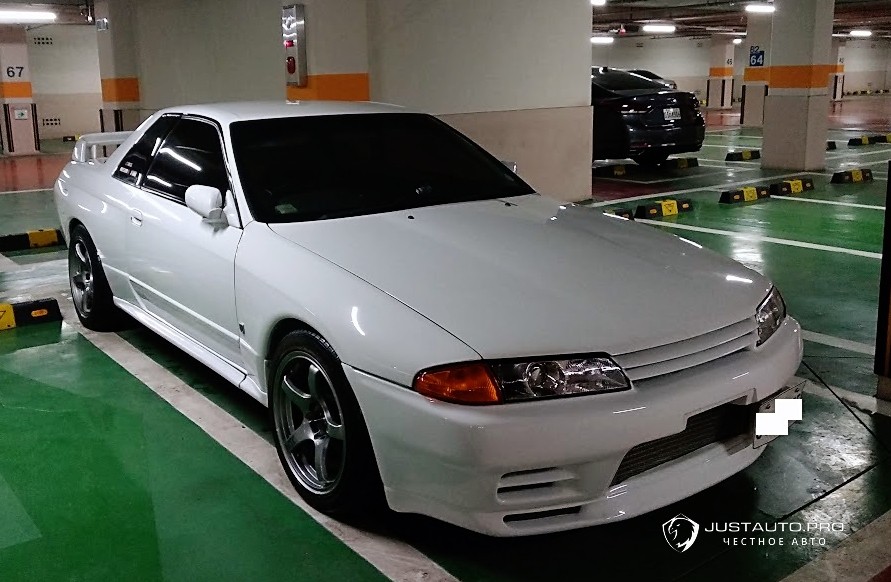 Автомобиль Nissan Skyline