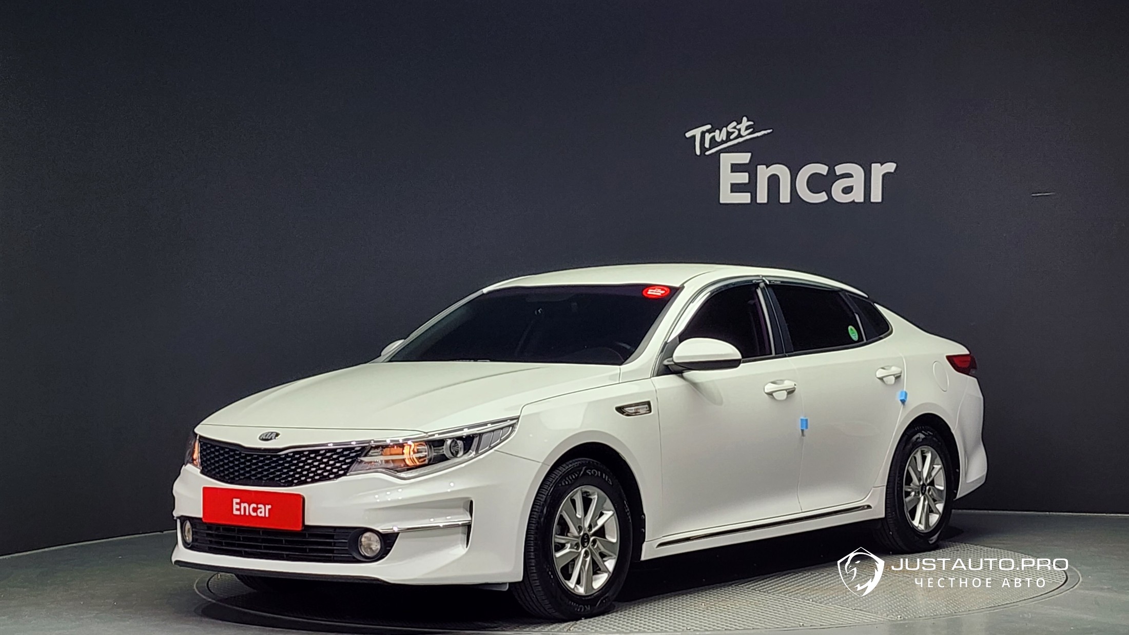 Автомобиль Kia K5