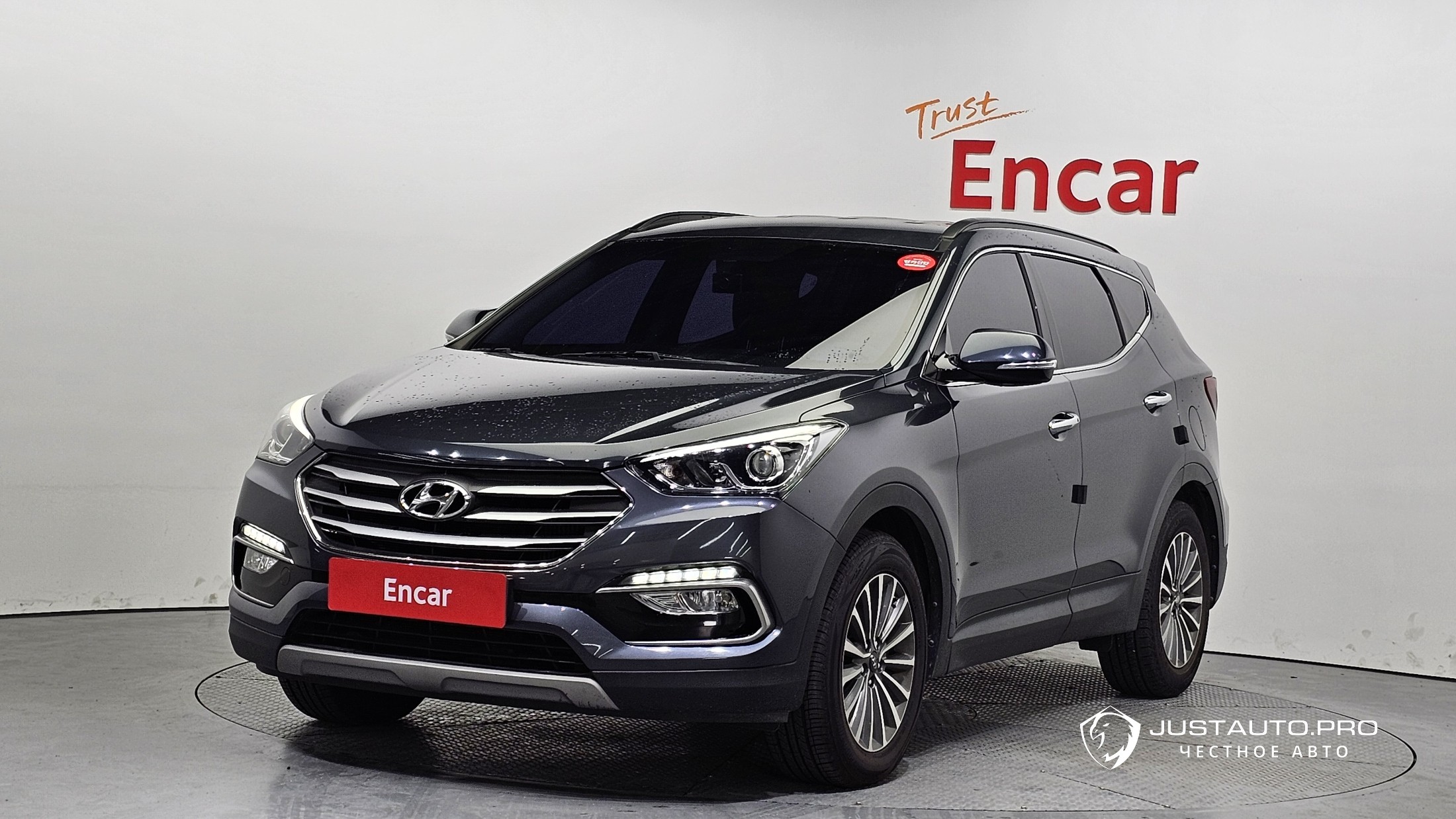 Автомобиль Hyundai Santafe