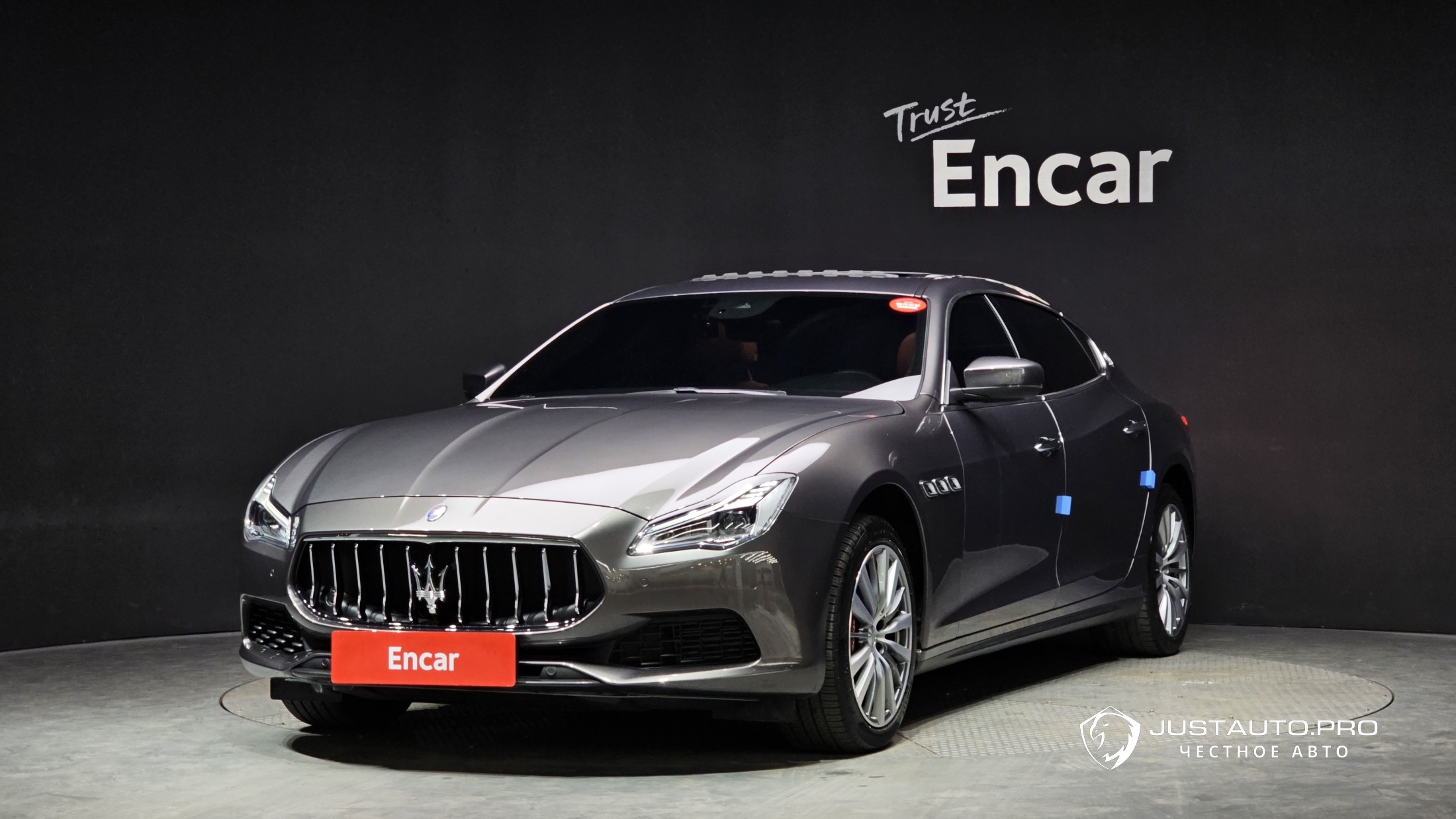 Автомобиль Maserati Quattroporte