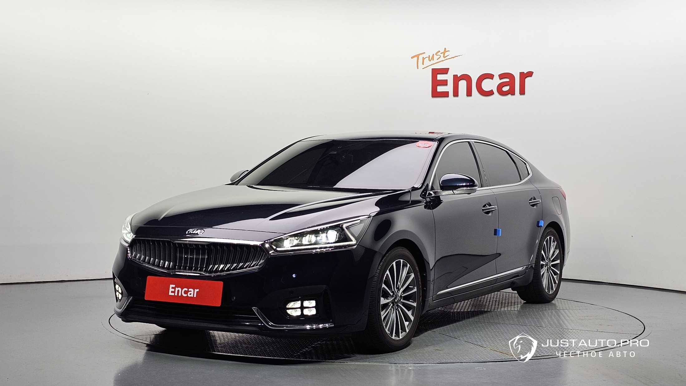 Автомобиль Kia K7