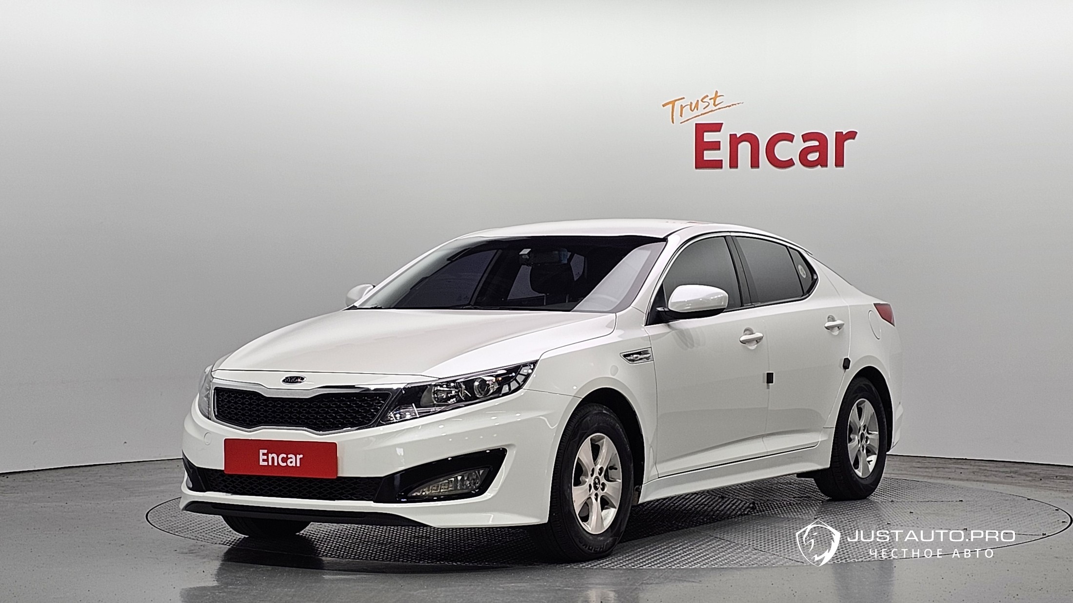 Автомобиль Kia K5