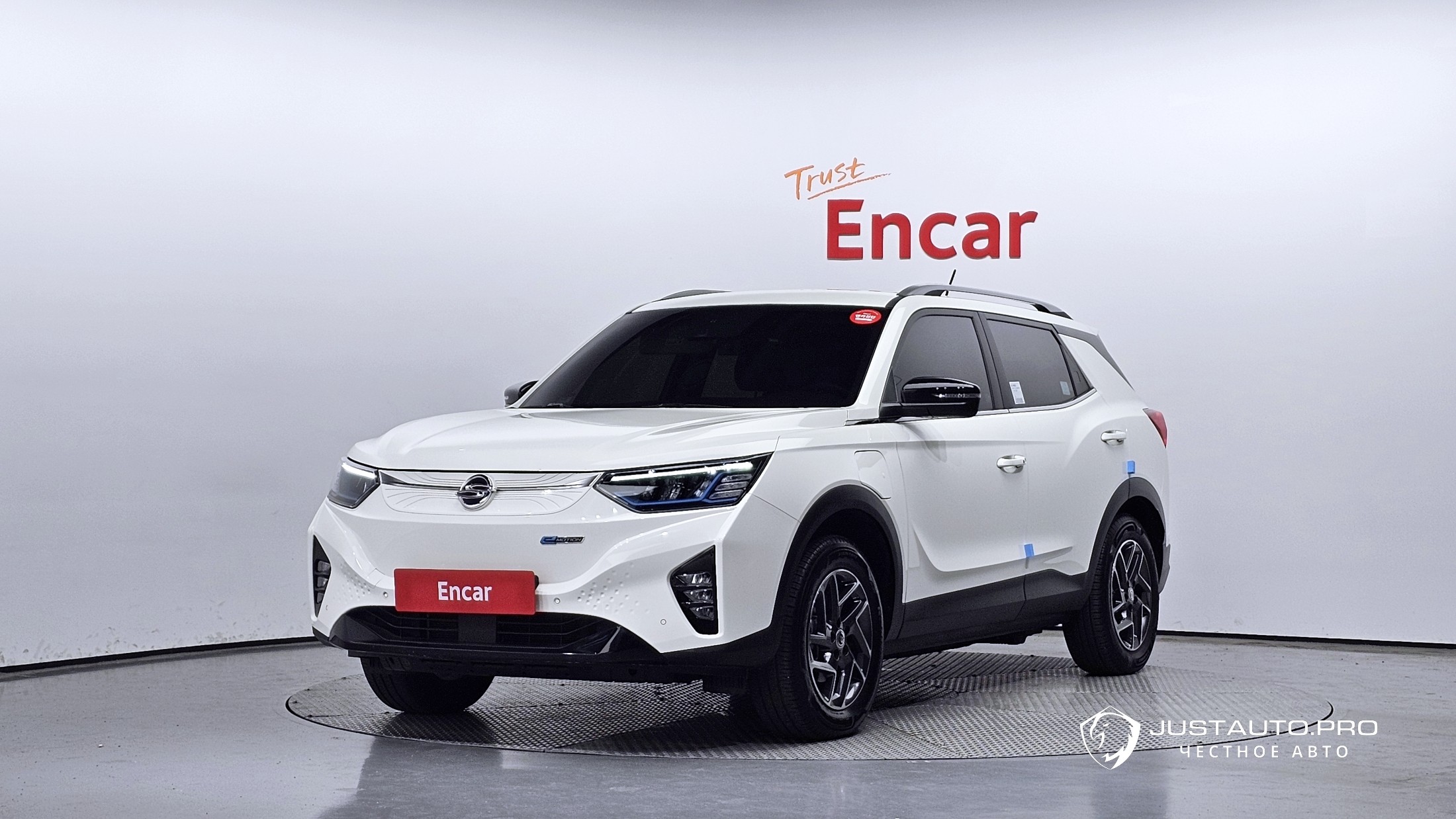 Автомобиль KG_Mobility_Ssangyong KORANDO