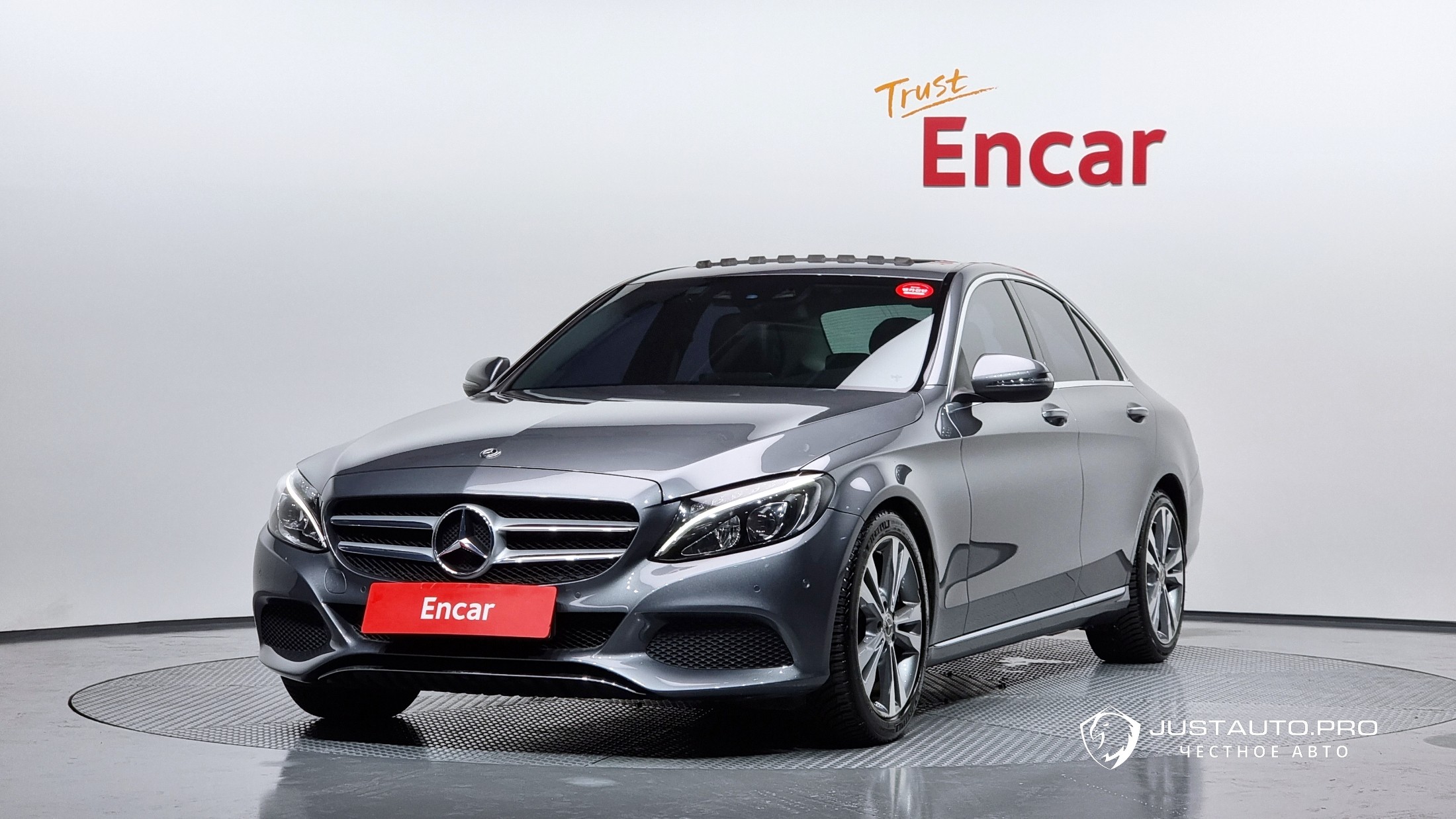 Автомобиль Mercedes-Benz C-Class