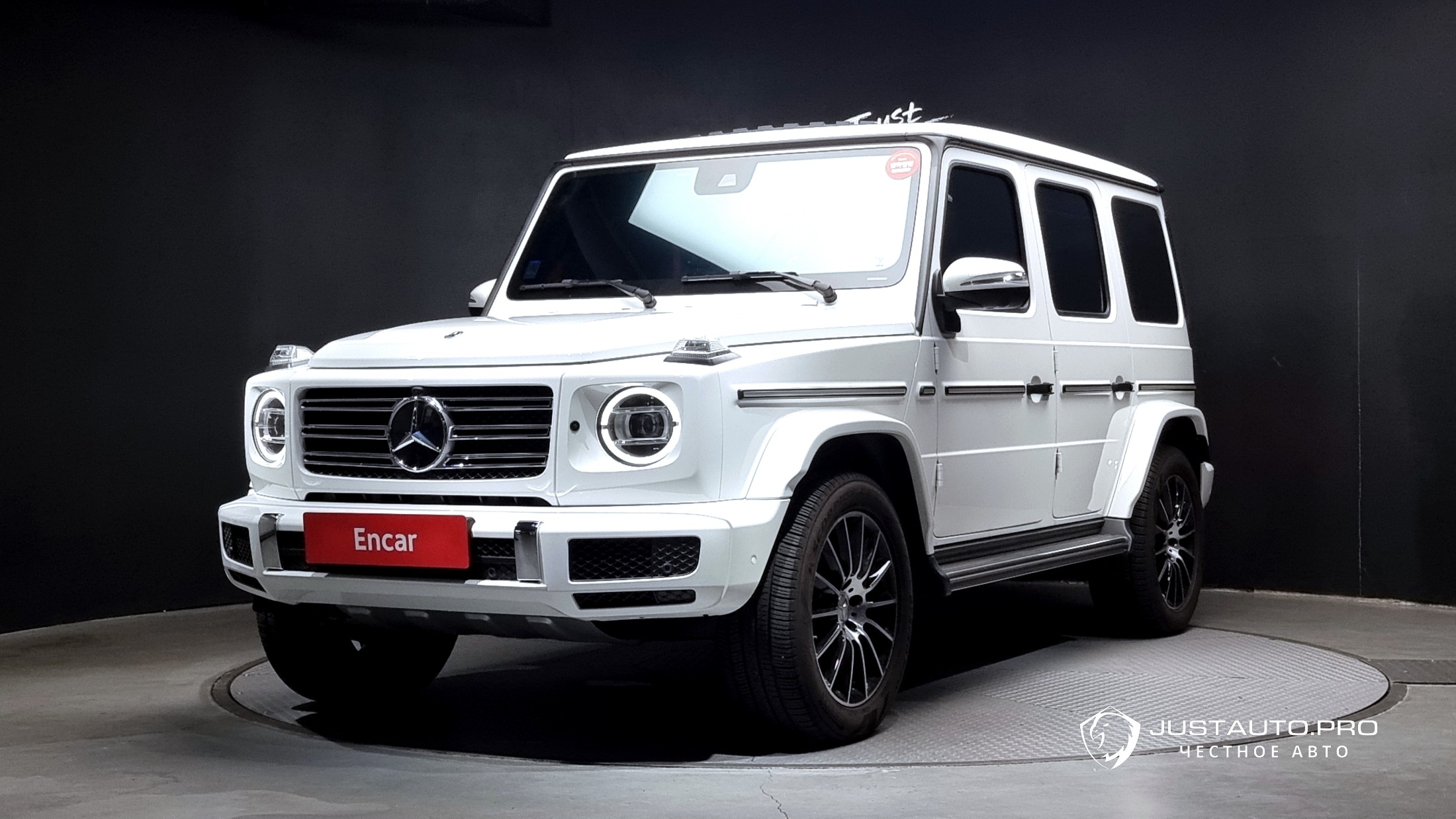 Автомобиль Mercedes-Benz G-Class