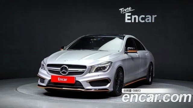 Автомобиль Mercedes-Benz CLA-Class