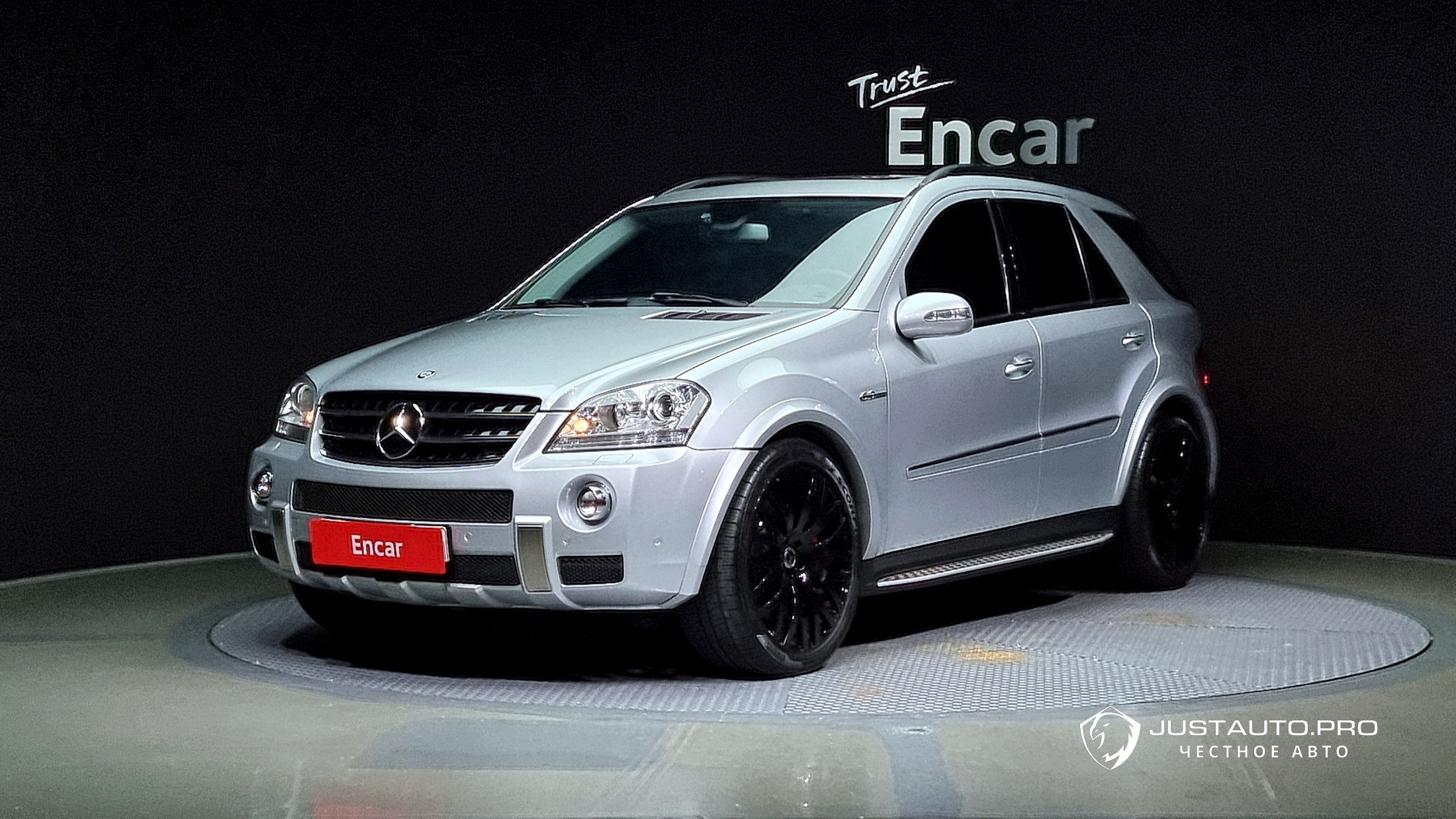Автомобиль Mercedes-Benz M-class