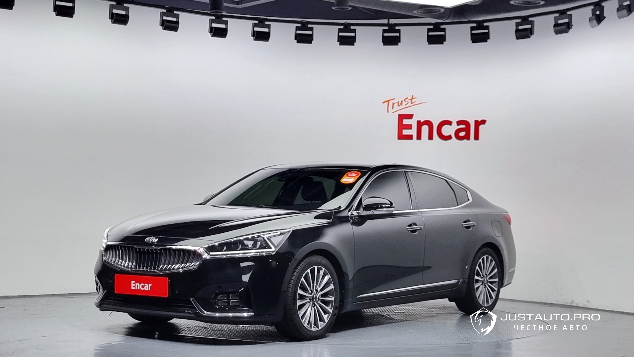 Автомобиль Kia K7