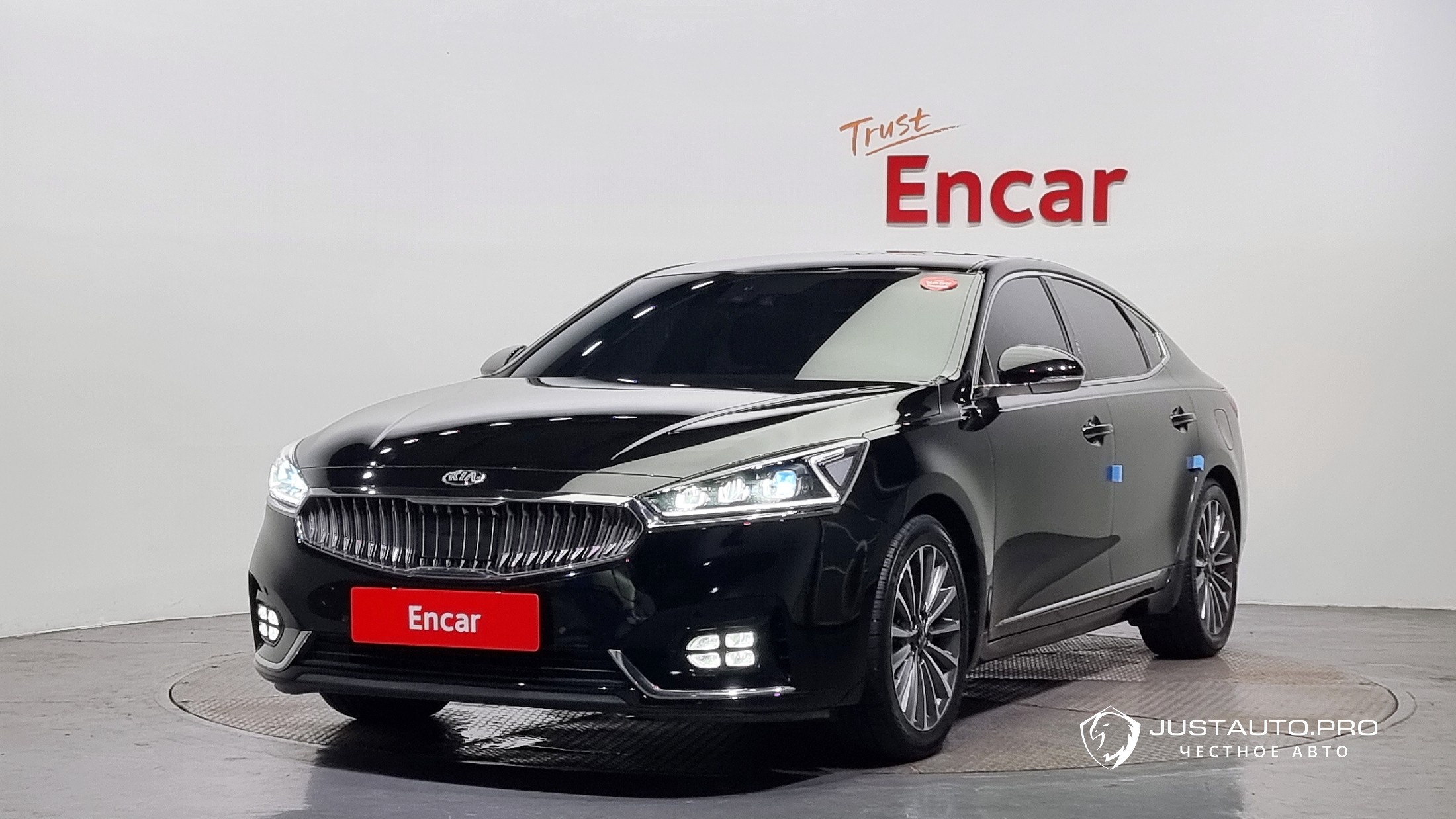 Автомобиль Kia K7