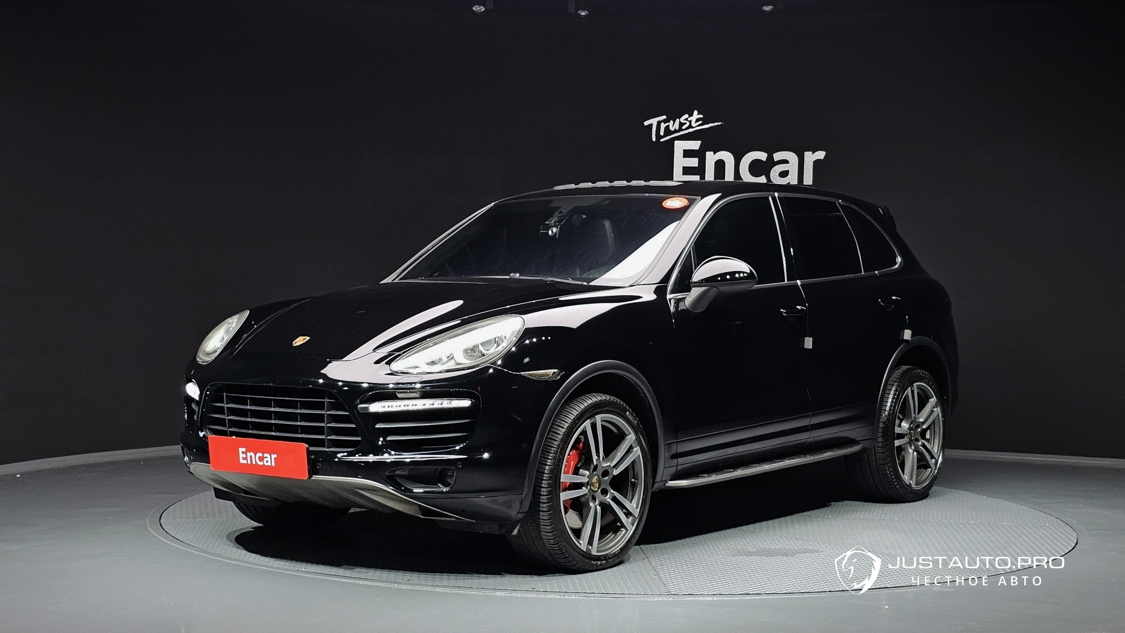 Автомобиль Porsche Cayenne
