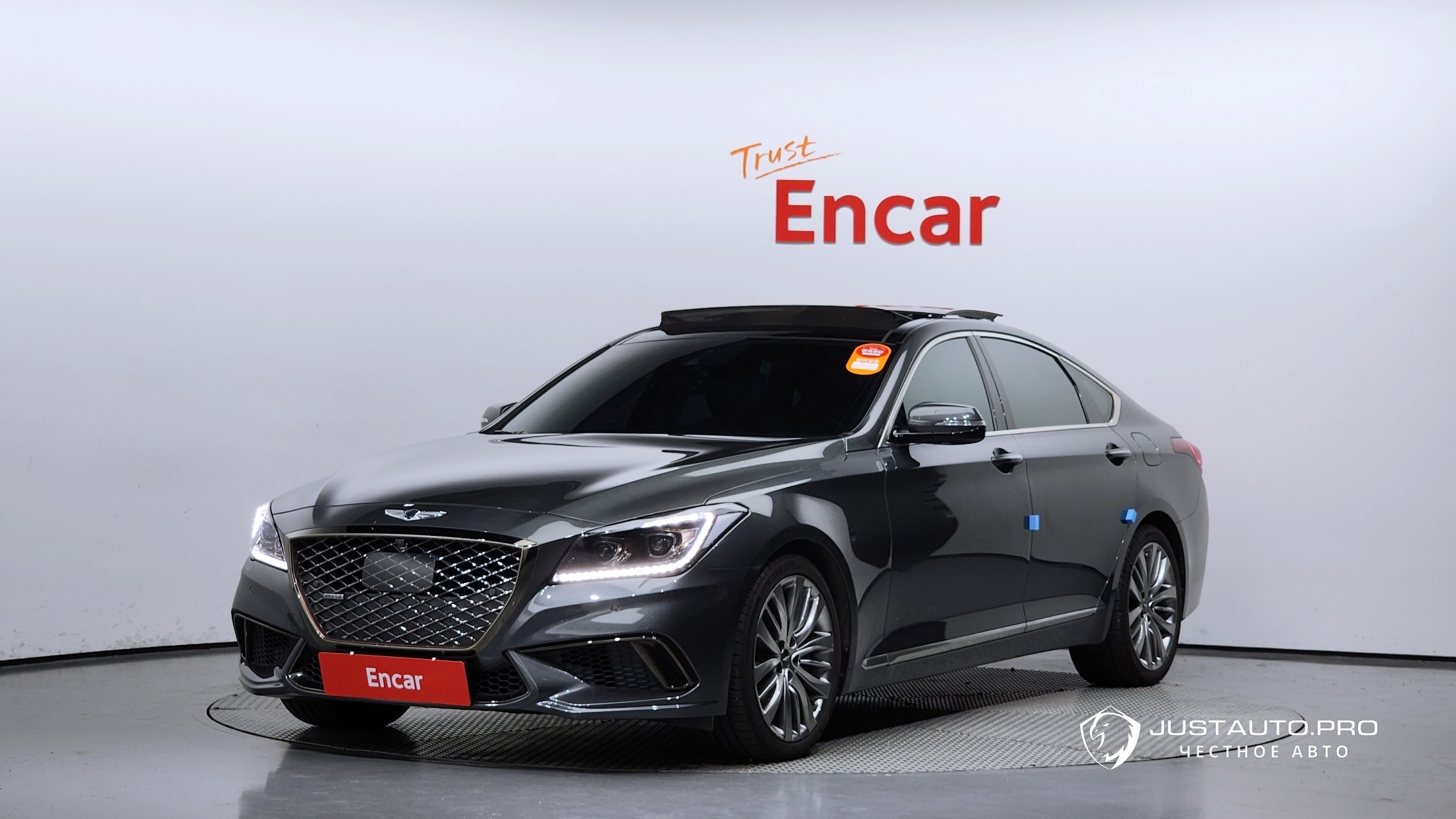 Автомобиль Genesis G80