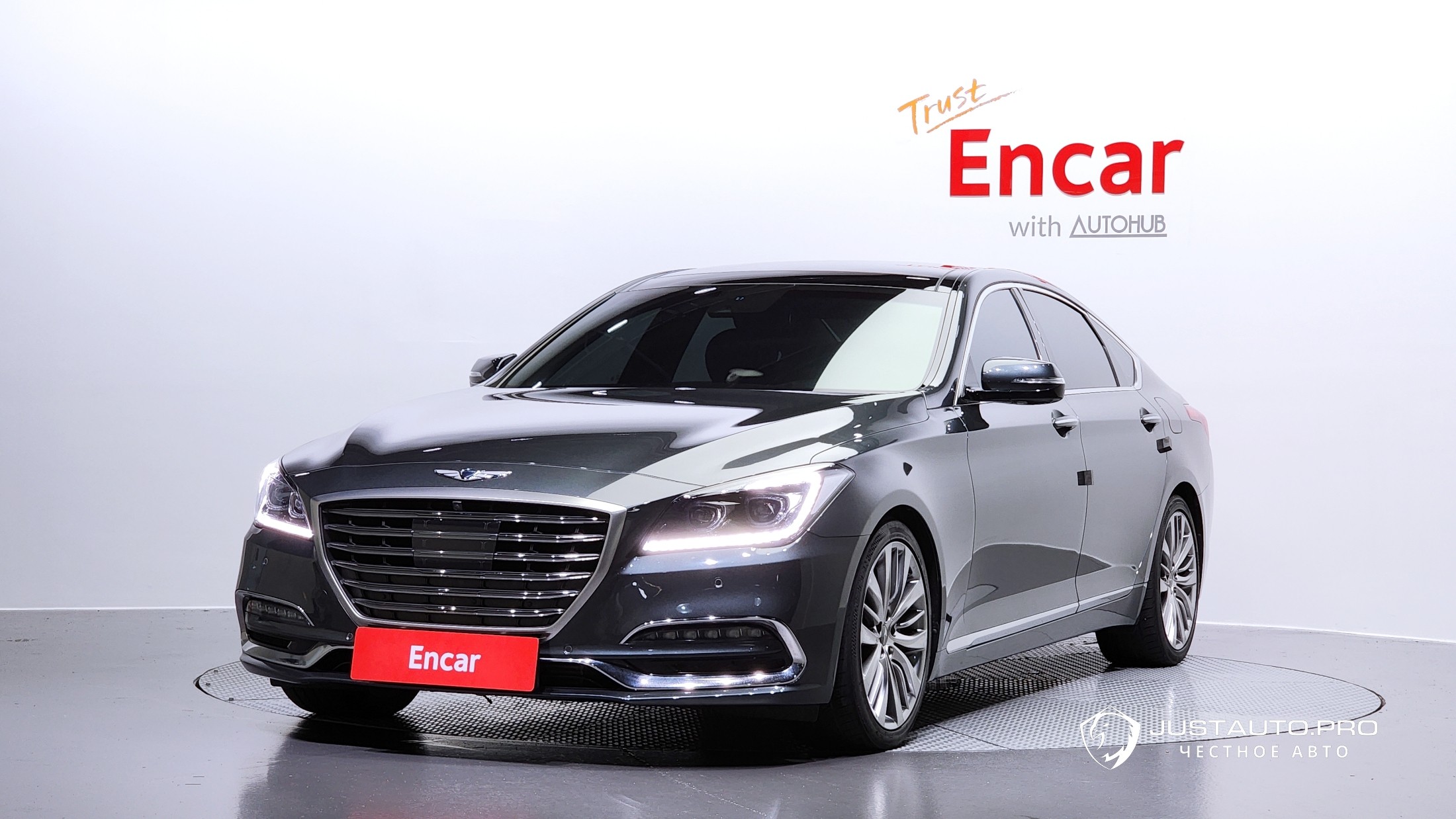 Автомобиль Genesis G80