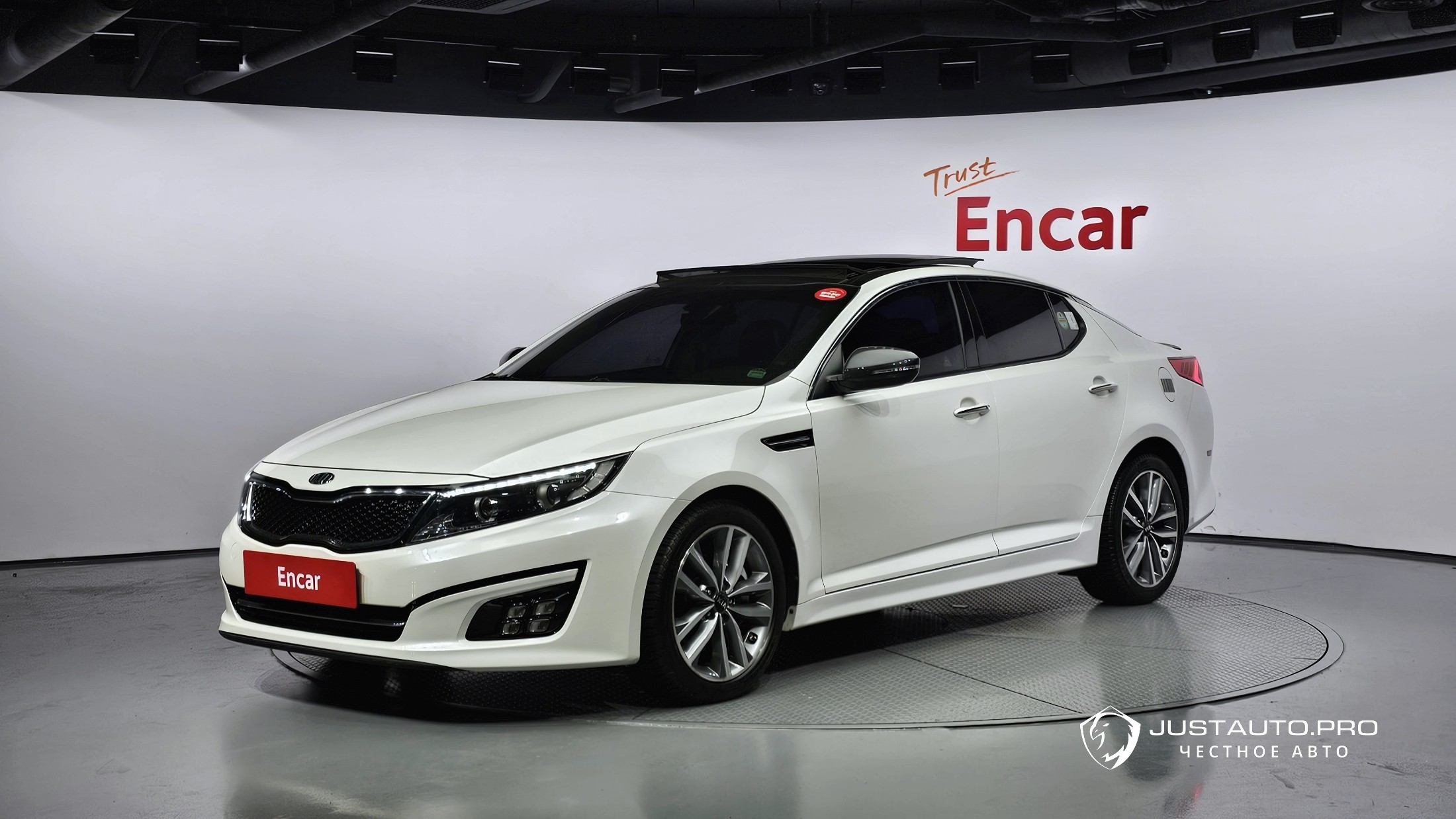 Автомобиль Kia K5