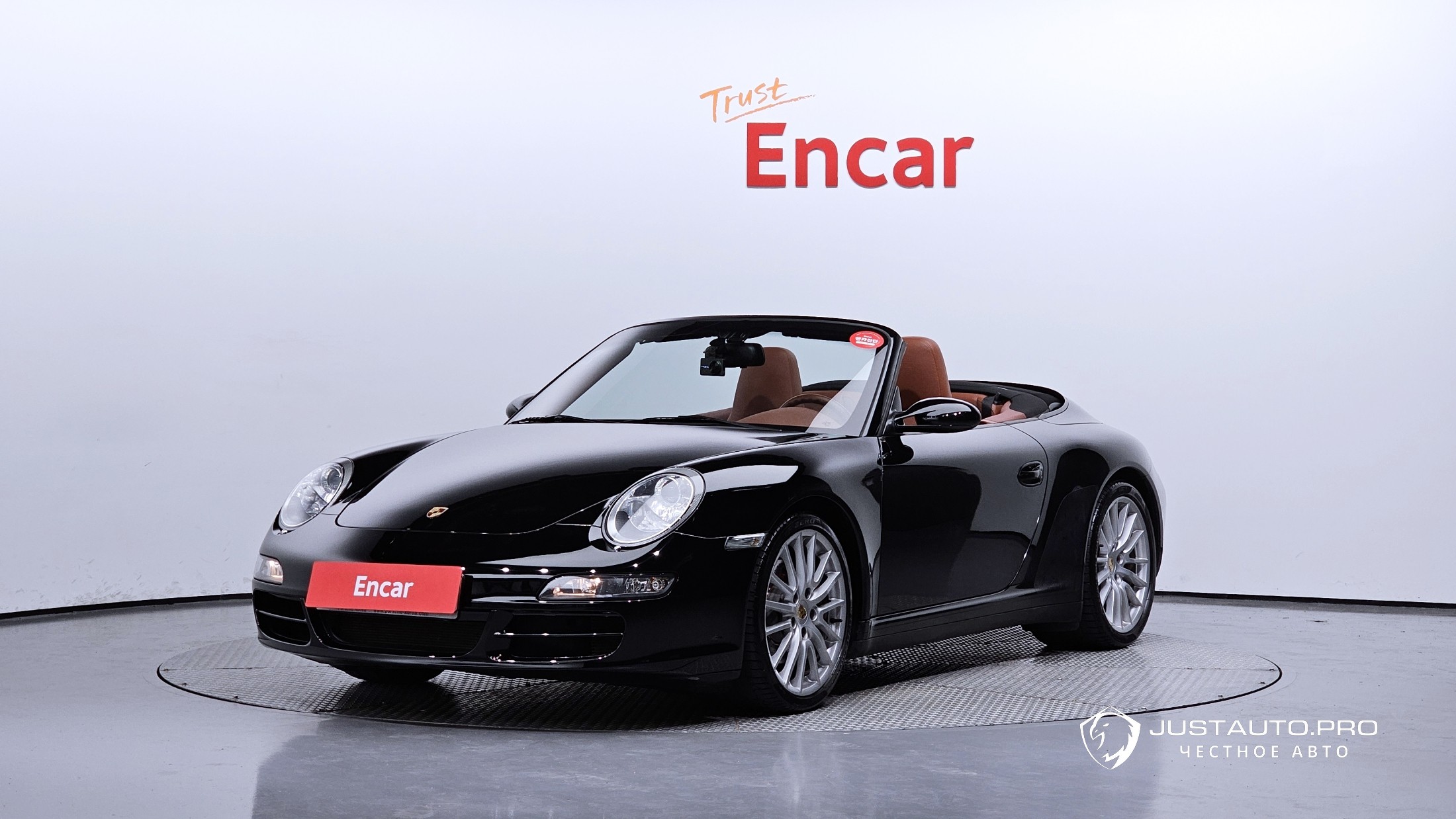 Автомобиль Porsche 911
